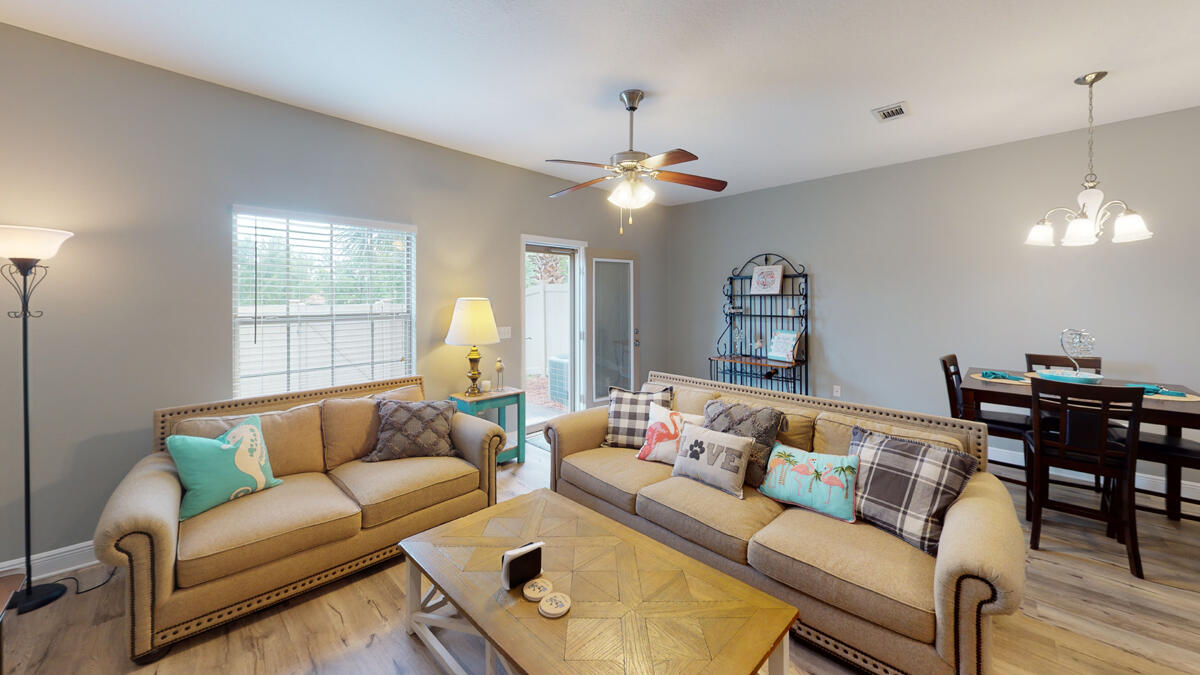 RESERVE POINTE - Residential