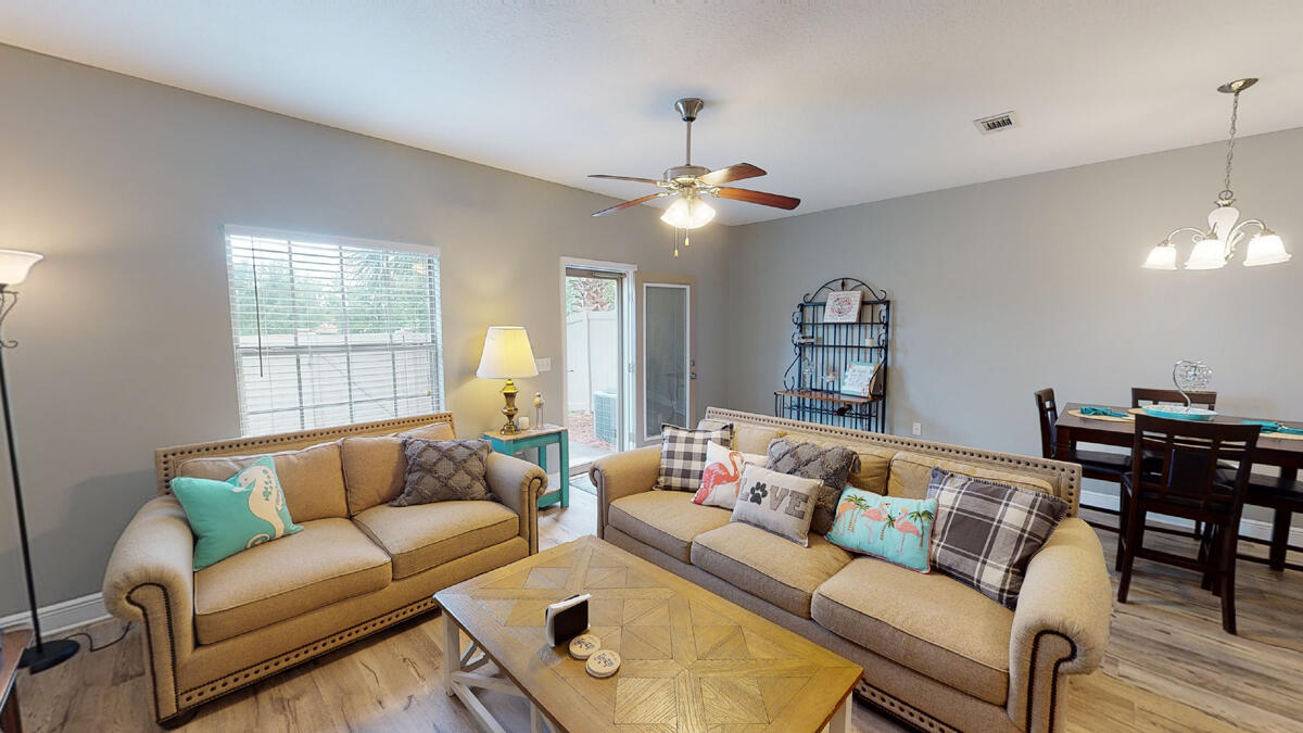 RESERVE POINTE - Residential