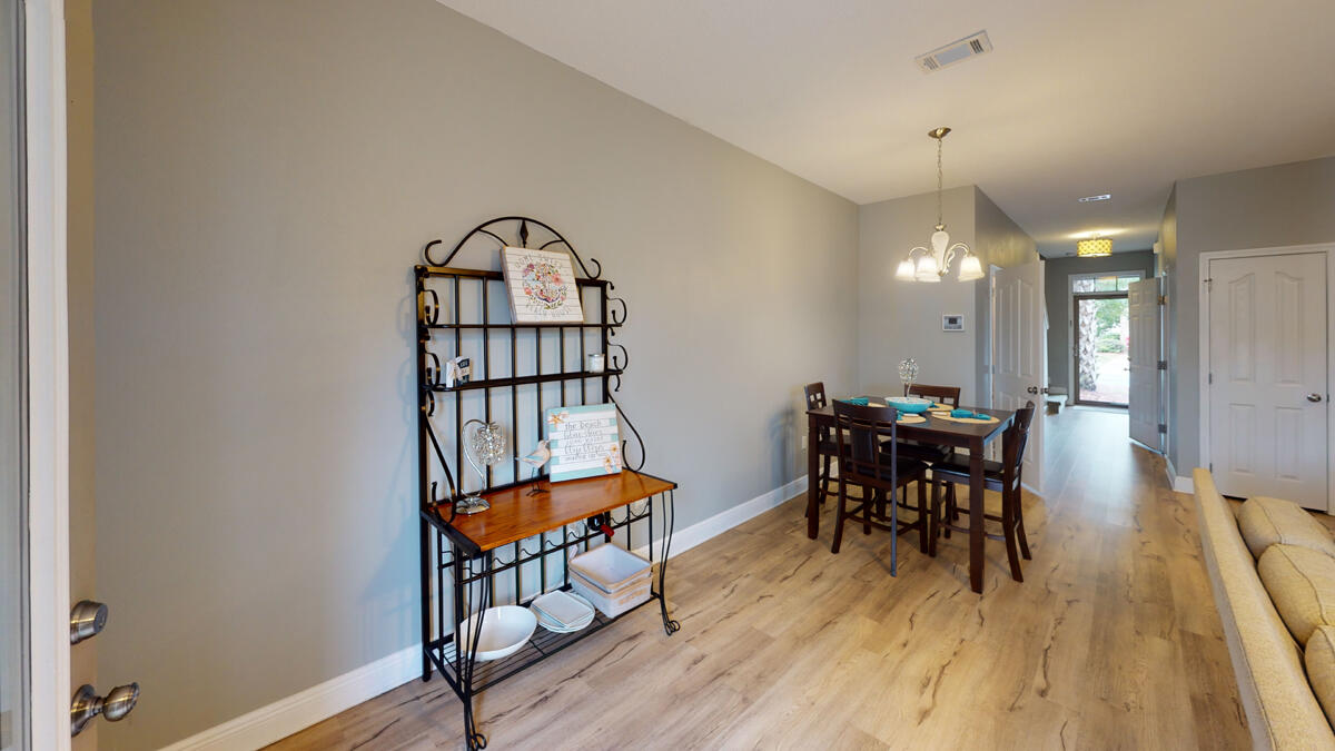 RESERVE POINTE - Residential