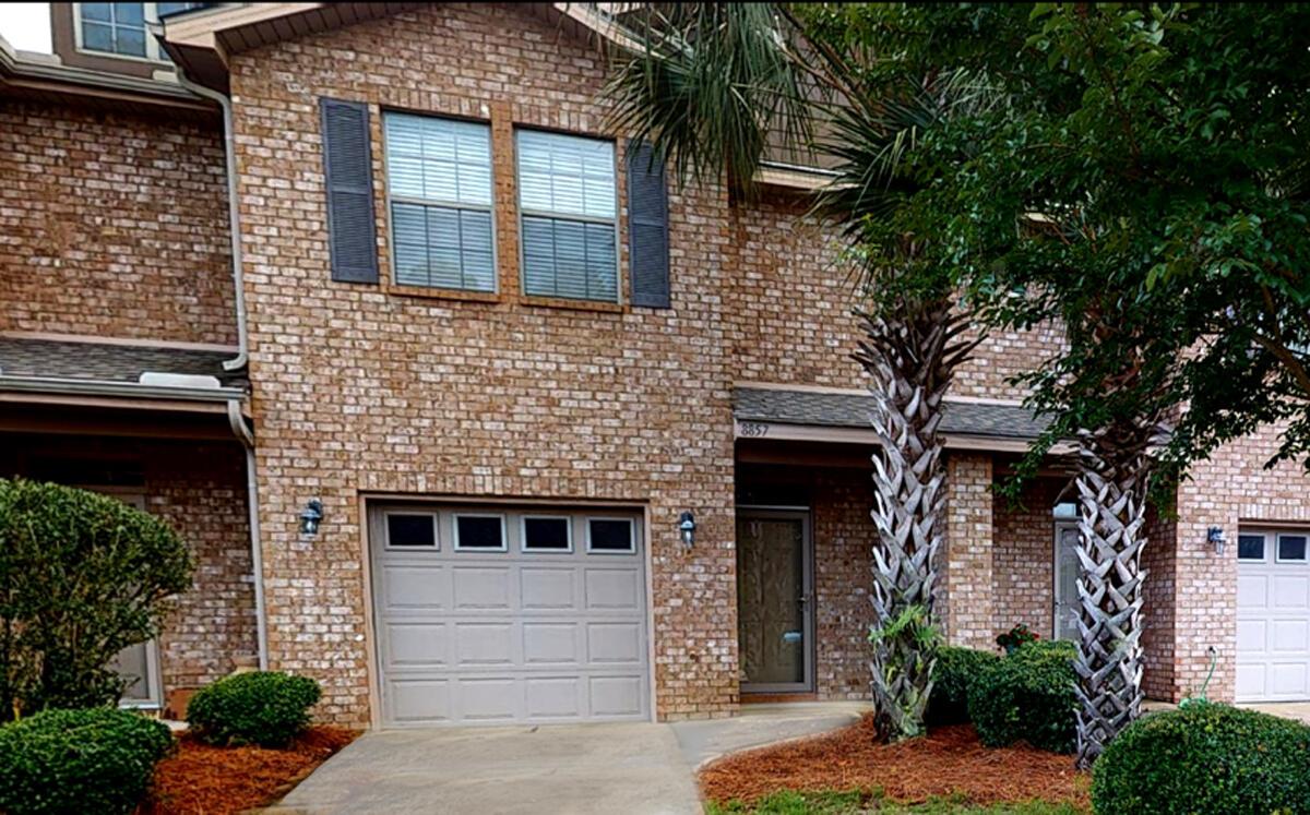 RESERVE POINTE - Residential