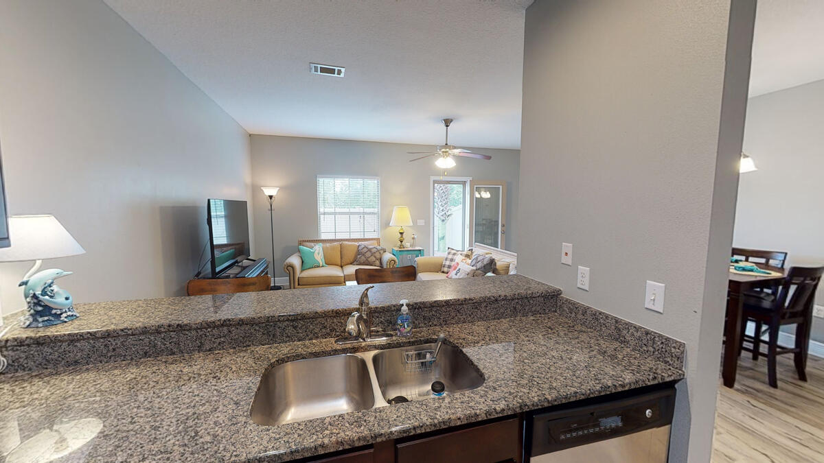 RESERVE POINTE - Residential