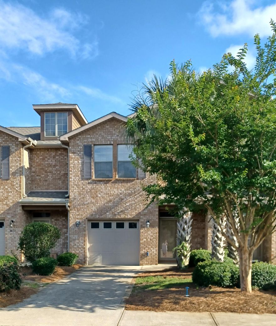 Townhome in Great Location and in Great Shape!! Come check out Reserve Pointe! Just over a mile to the Navarre Beach Bridge. This 3 bedroom 2 1/2 bath townhome also features a private fenced backyard, community pool and playground. Good neighborhood to walk your dog or walk yourself. Close proximity to Hurlburt. ....and Move In Ready