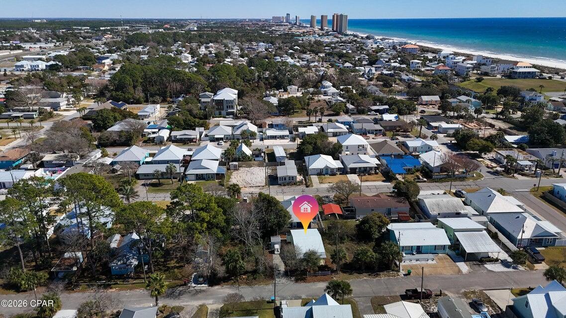 LAGUNA BEACH - Residential