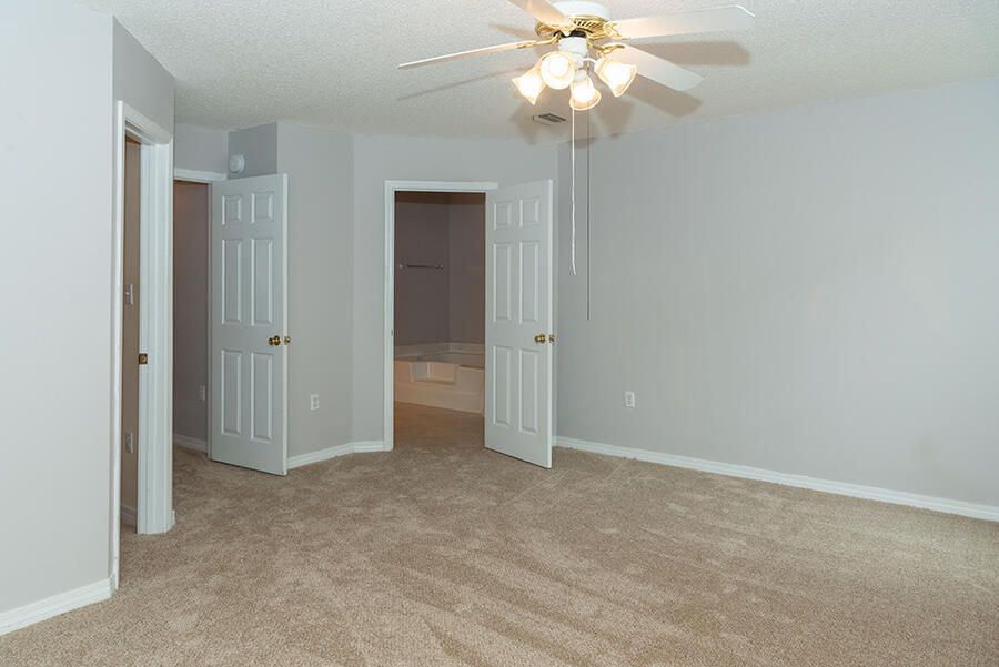 EMERALD VILLAGE S/D - Residential Lease