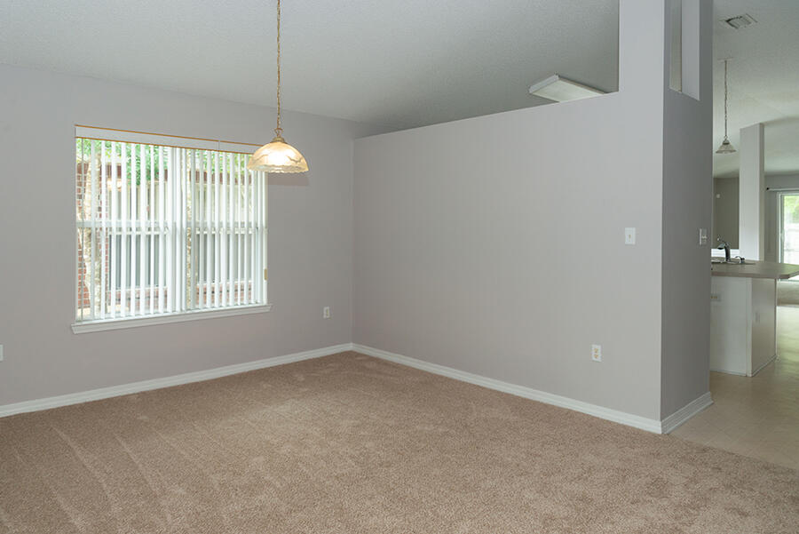 EMERALD VILLAGE S/D - Residential Lease