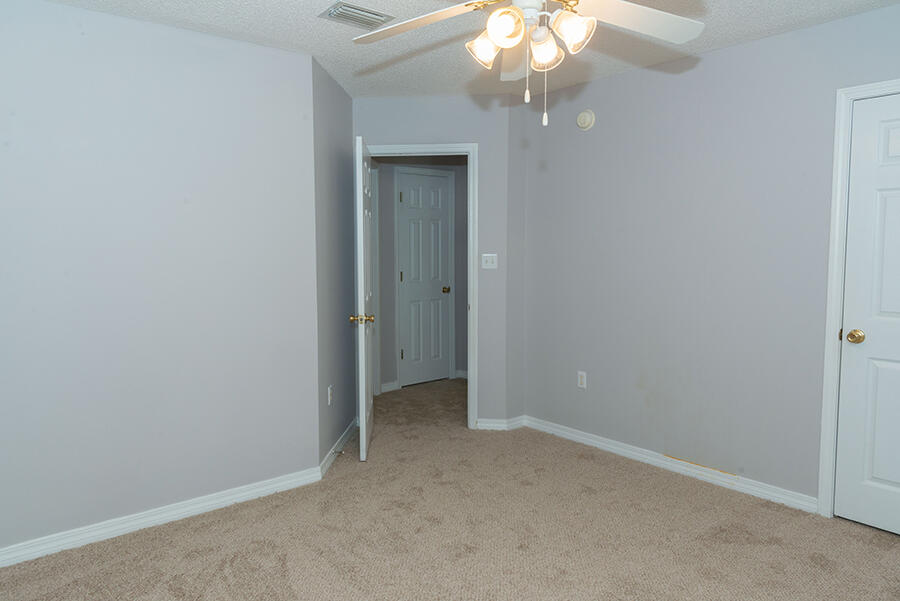 EMERALD VILLAGE S/D - Residential Lease