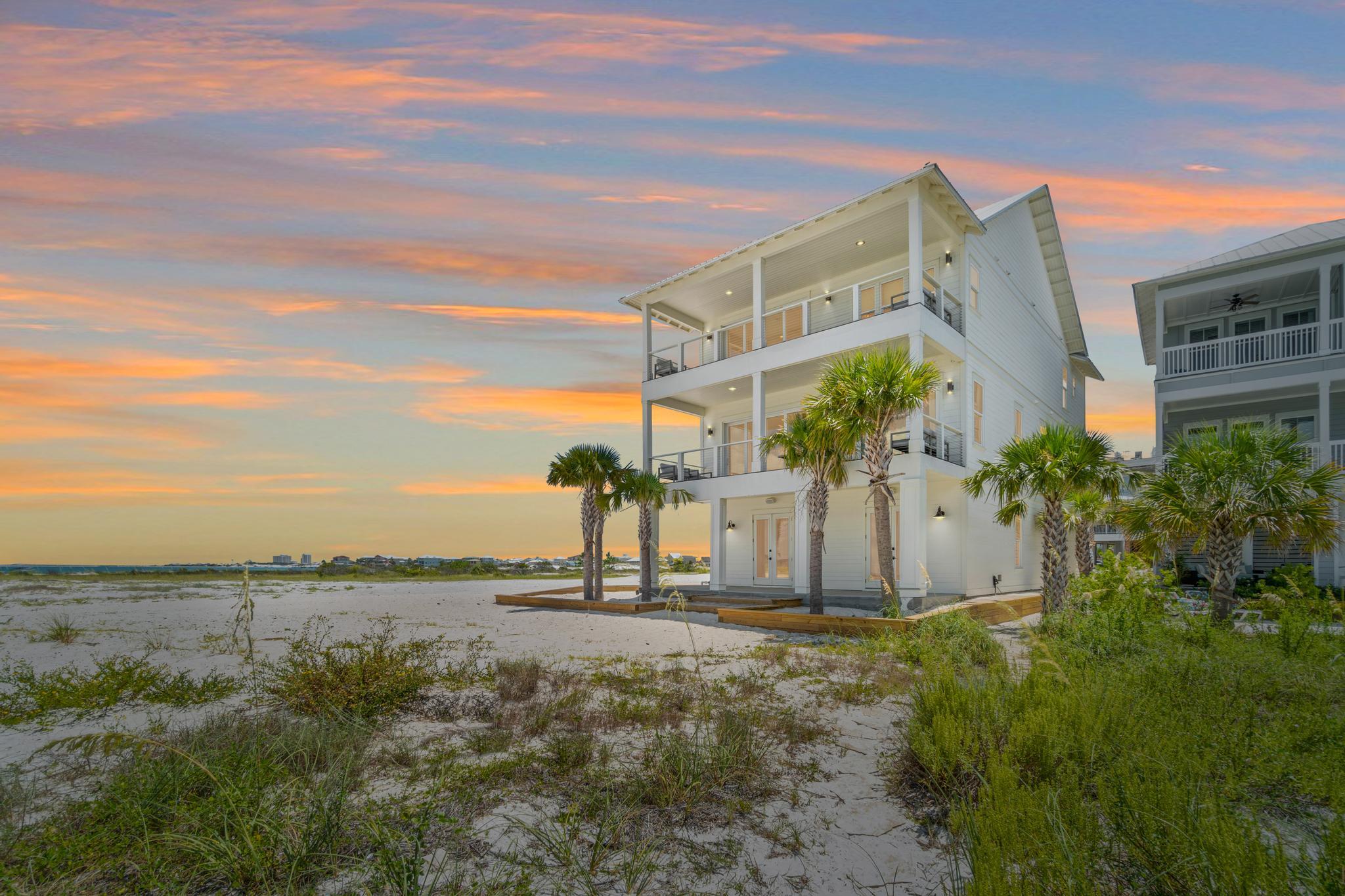 BY THE SEA - Residential