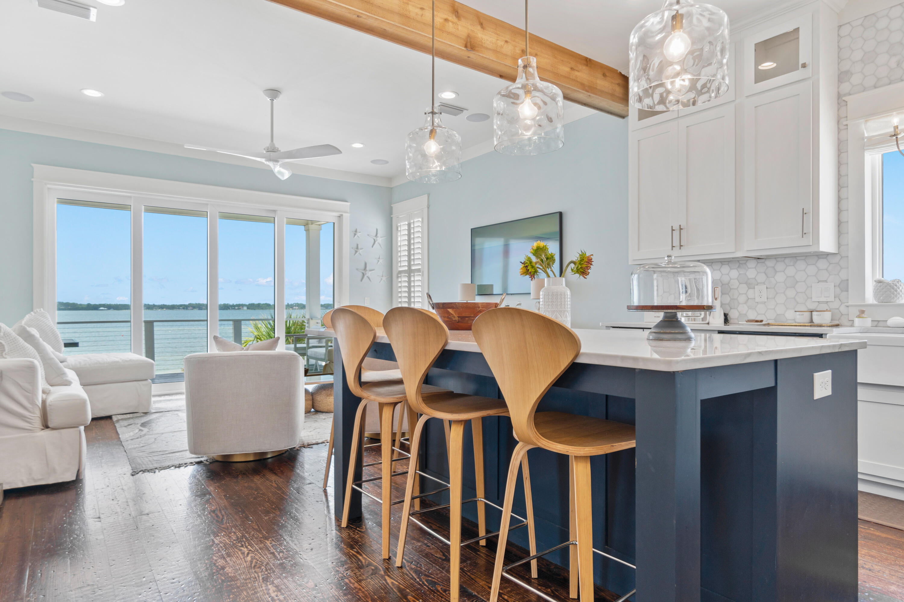 BY THE SEA - Residential