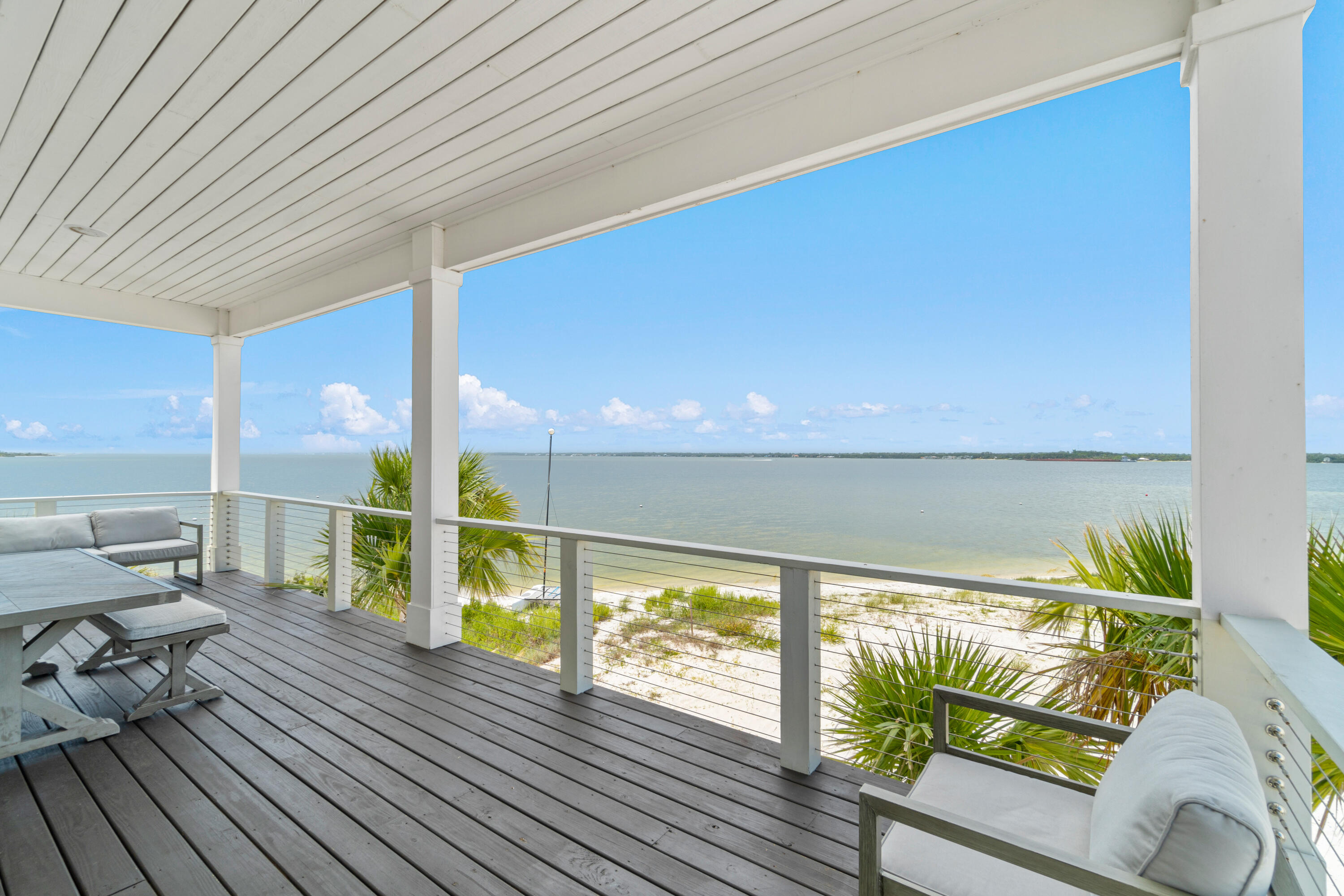 BY THE SEA - Residential