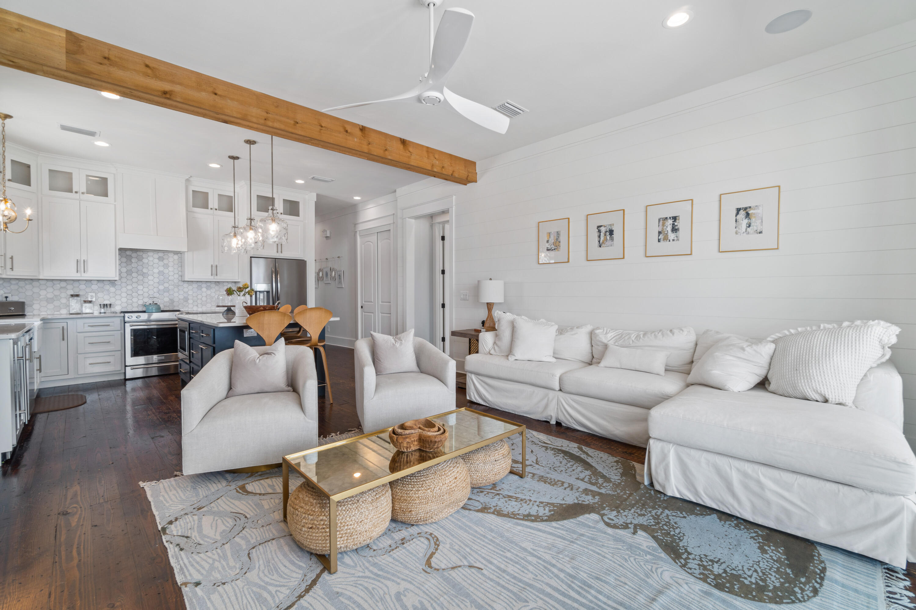 BY THE SEA - Residential