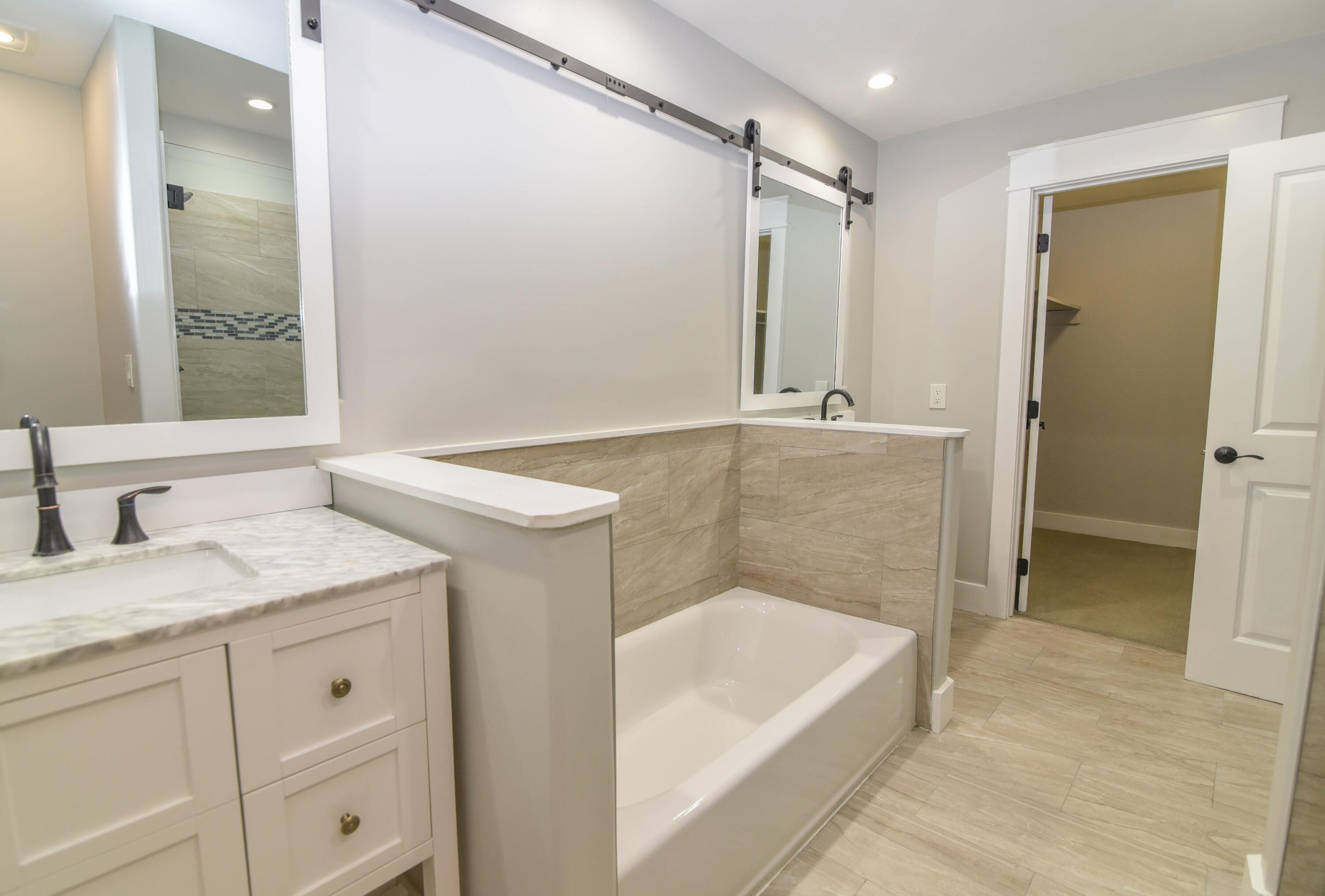 BAYOU WOODS - Residential