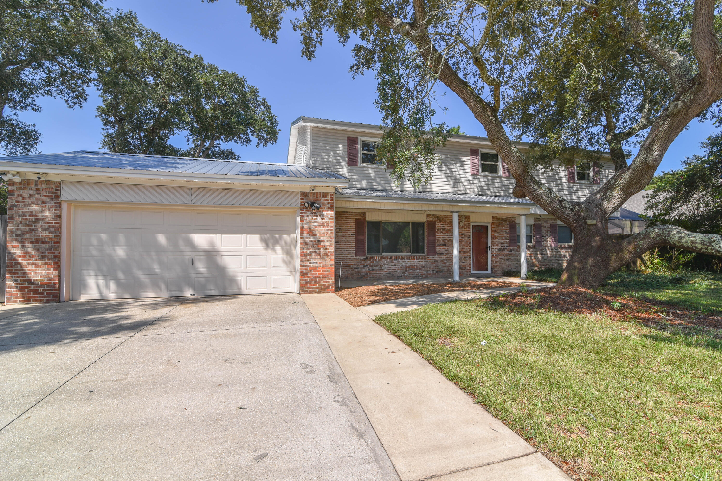 BAYOU WOODS - Residential