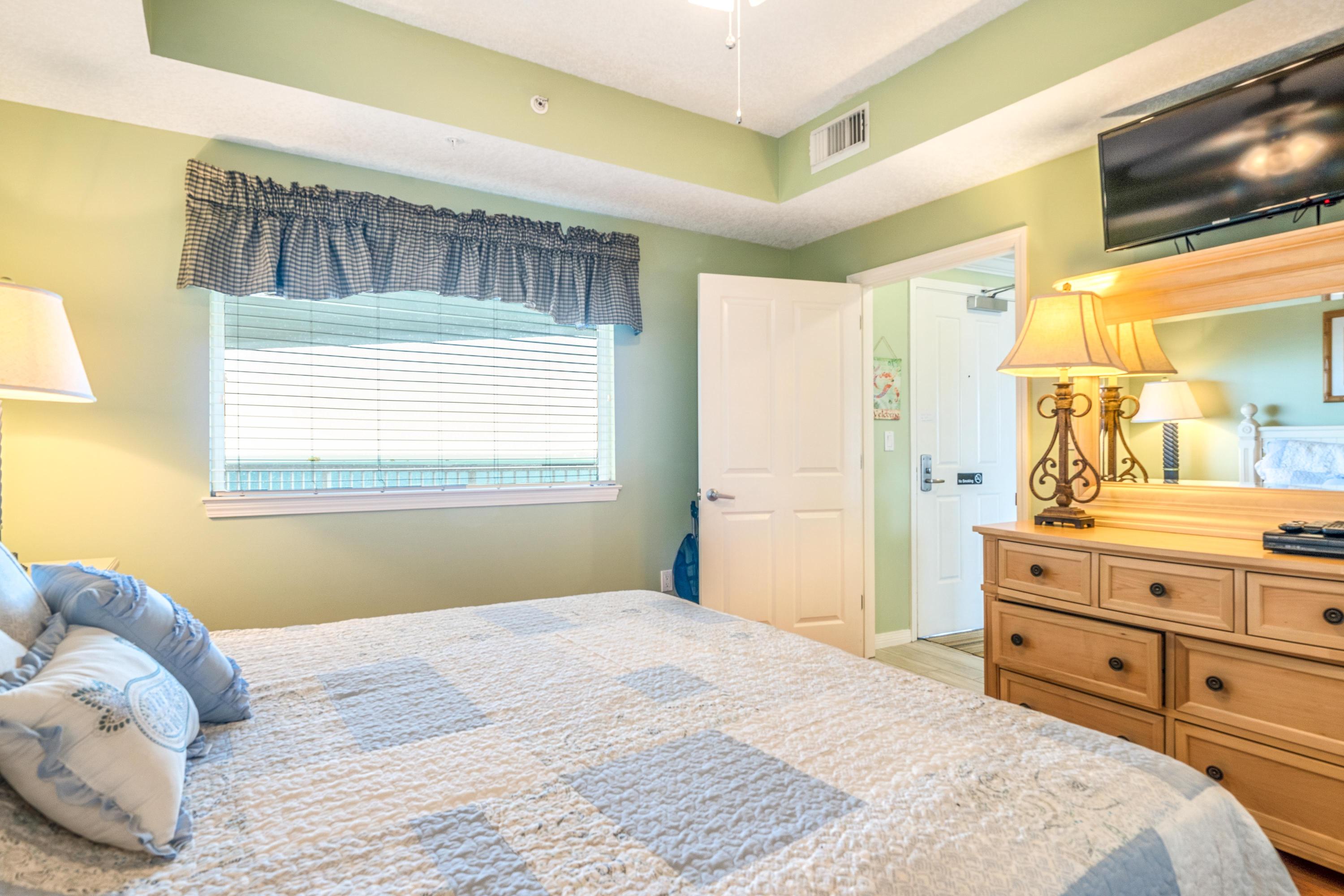 DESTIN WEST BEACH & BAY RESORT- GULFSIDE - Residential