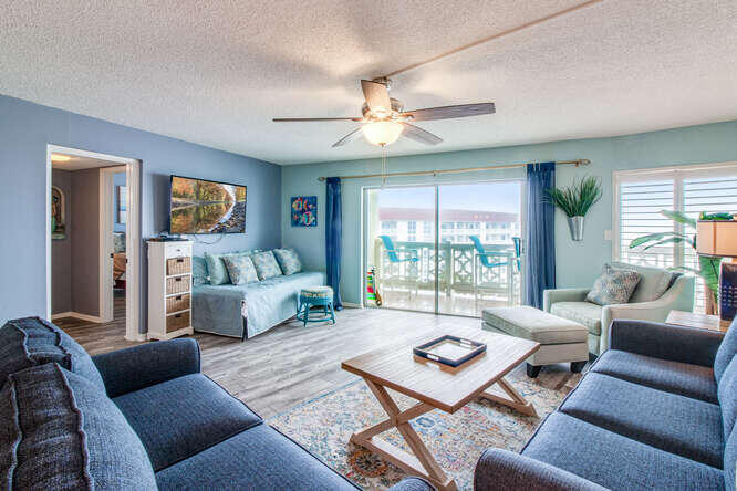 EL MATADOR CONDO - Residential