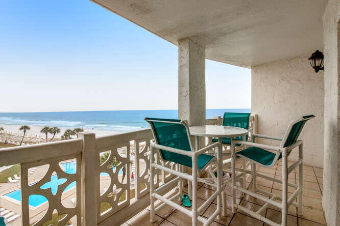 EL MATADOR CONDO - Residential