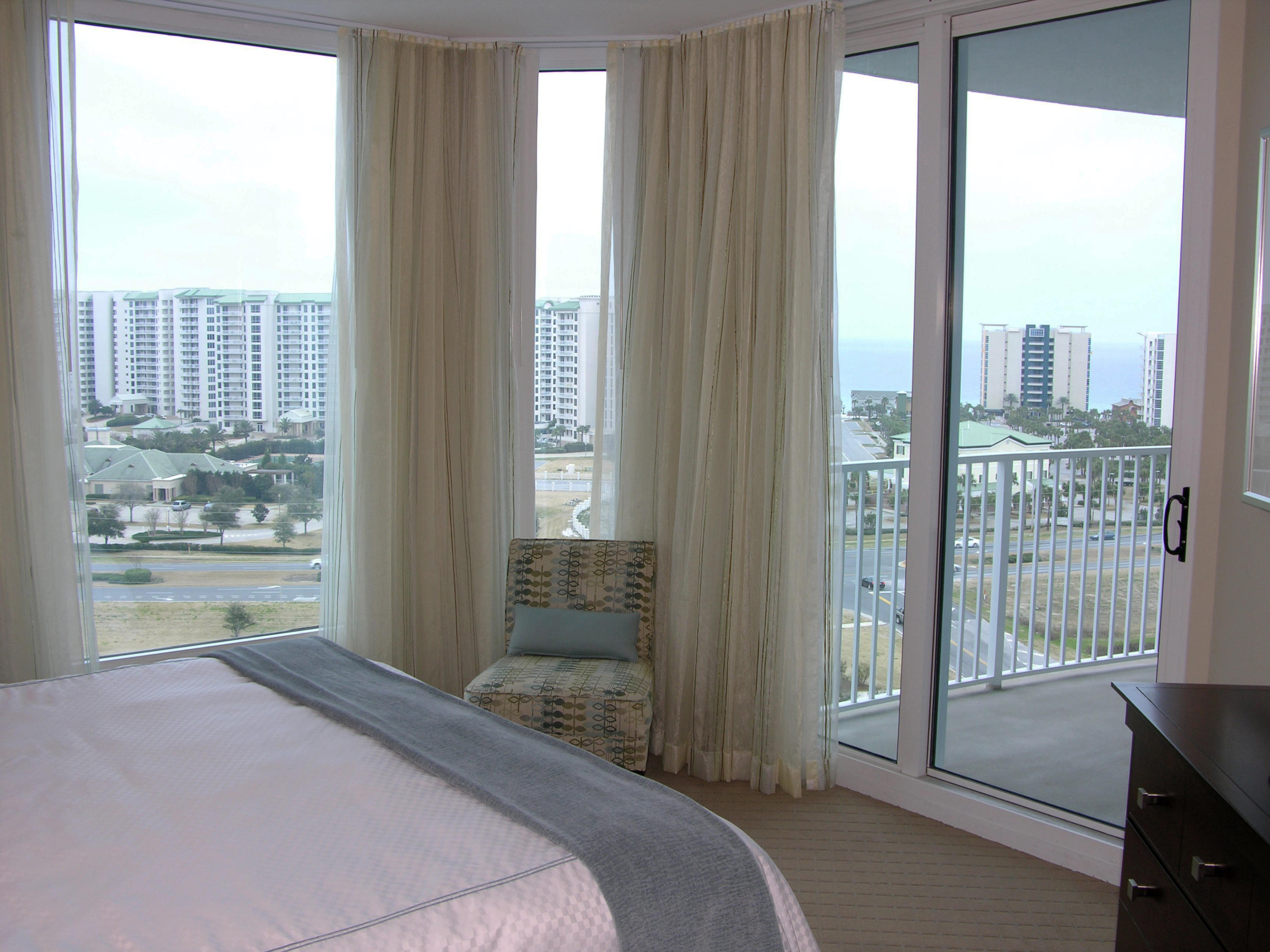 THE PALMS OF DESTIN - Residential Lease