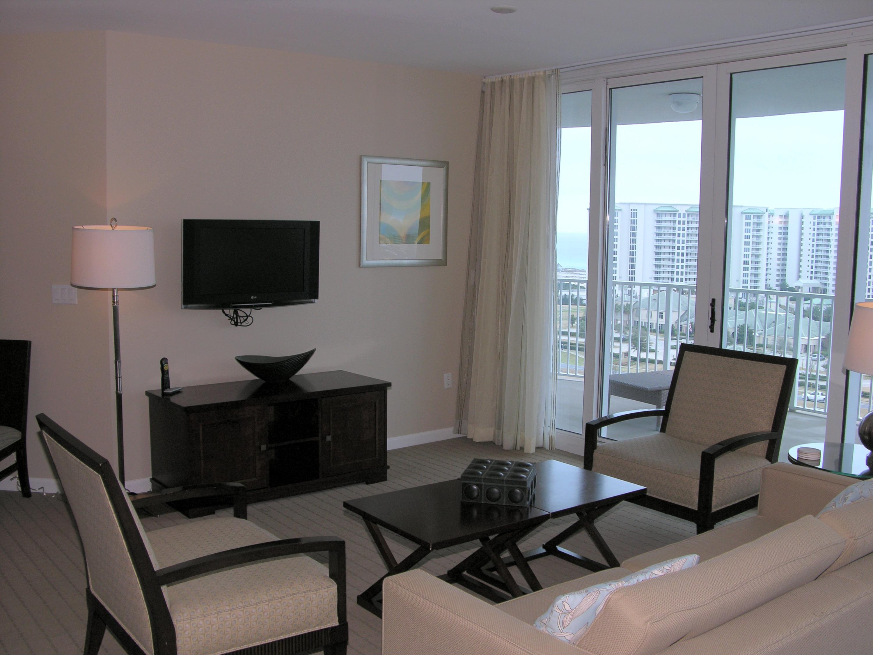THE PALMS OF DESTIN - Residential Lease