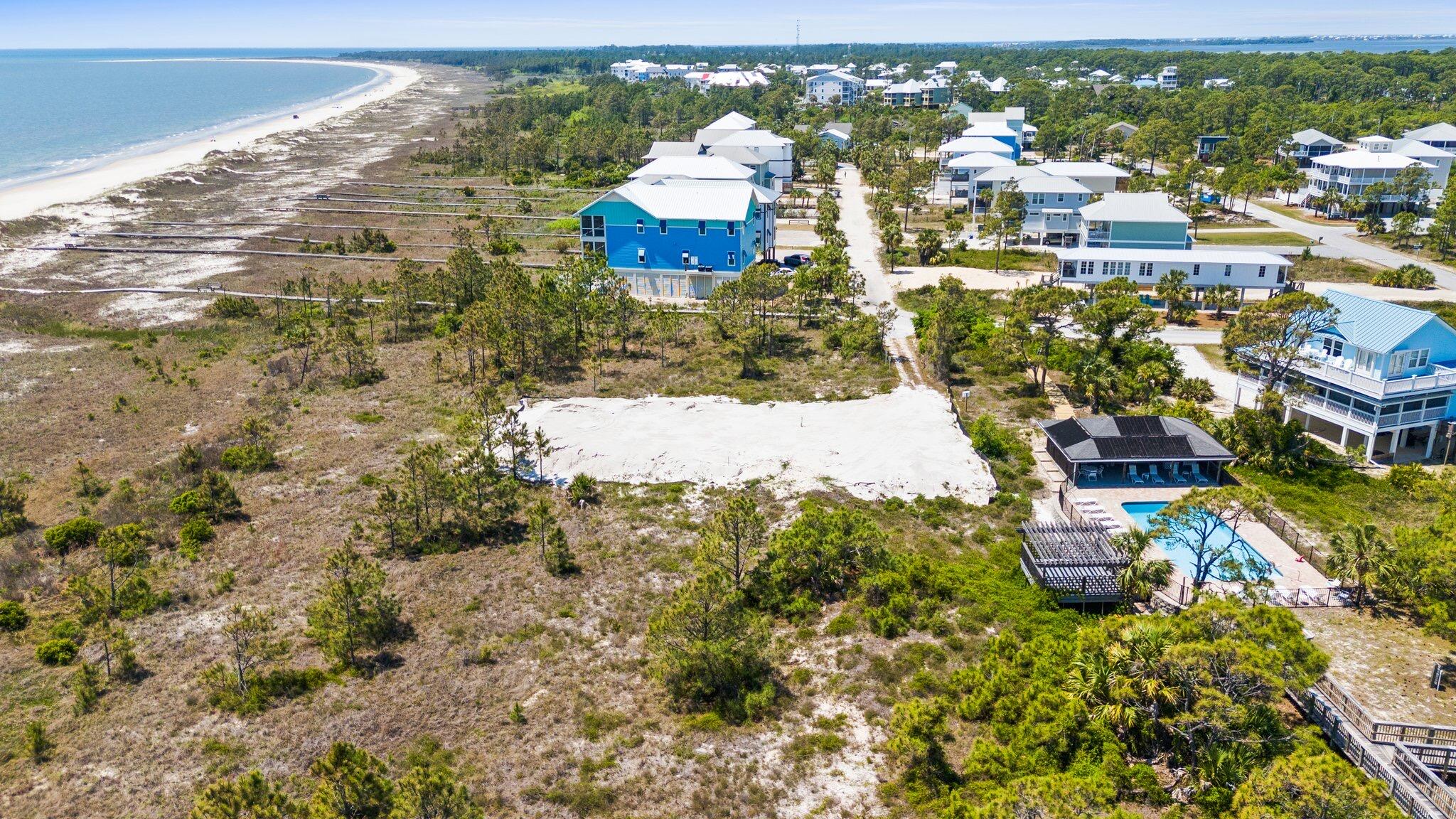 NO RECORDED SUBDIVISION - Land