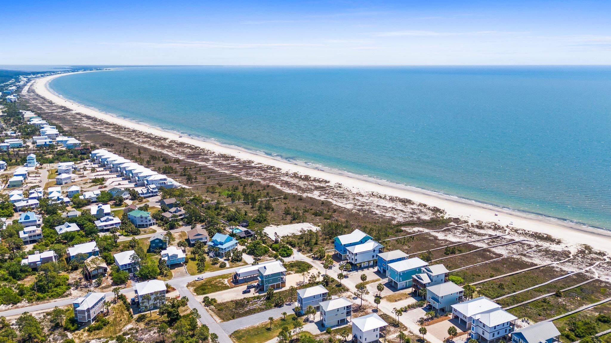 NO RECORDED SUBDIVISION - Land