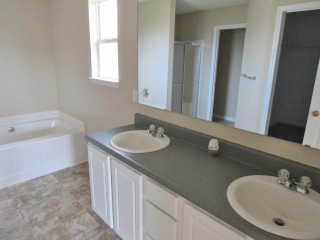 NORTHVIEW ESTATES 7TH ADDN - Residential