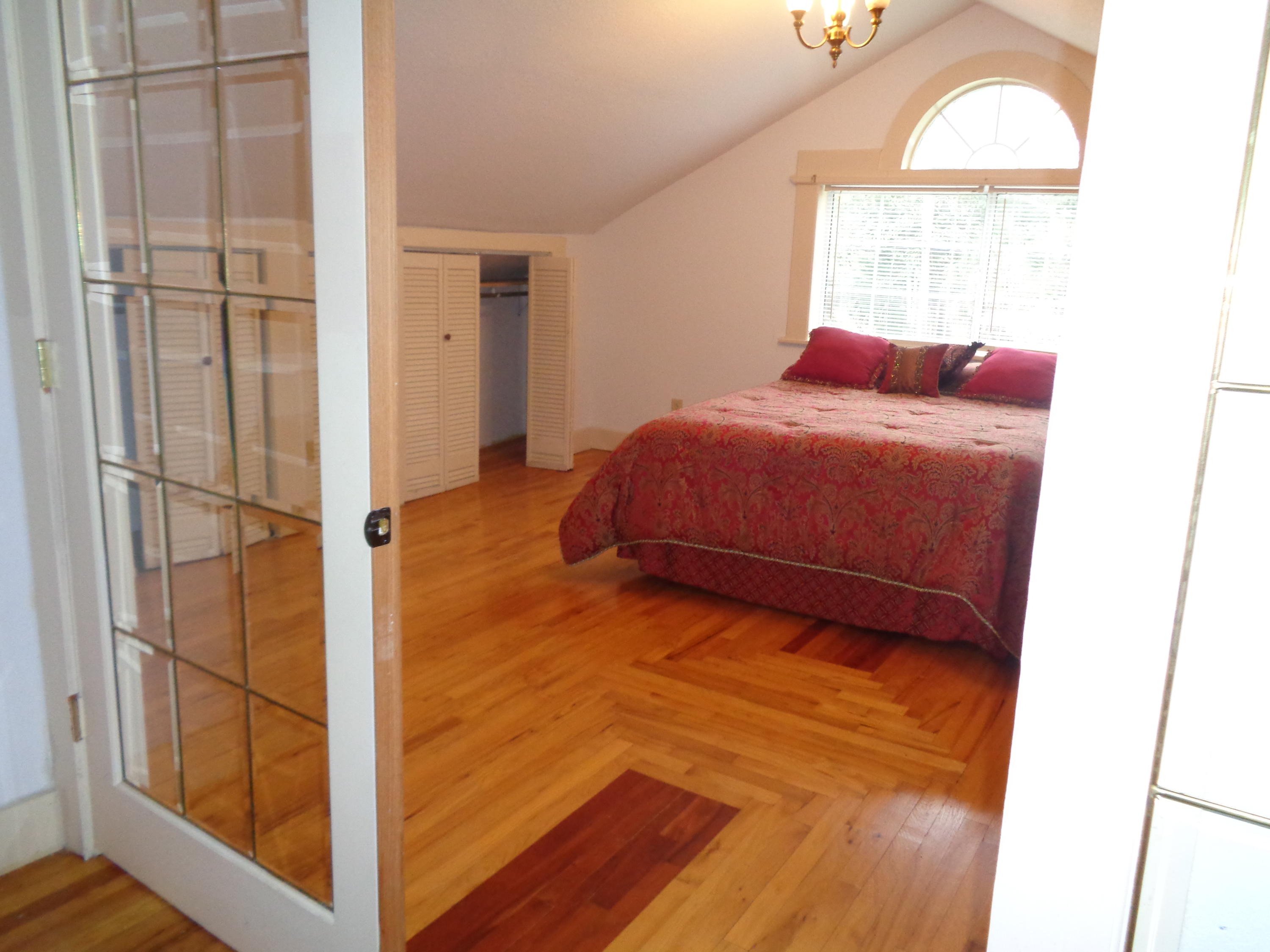 LOTS 17 & 18 BLK 18 HUGHES - Residential