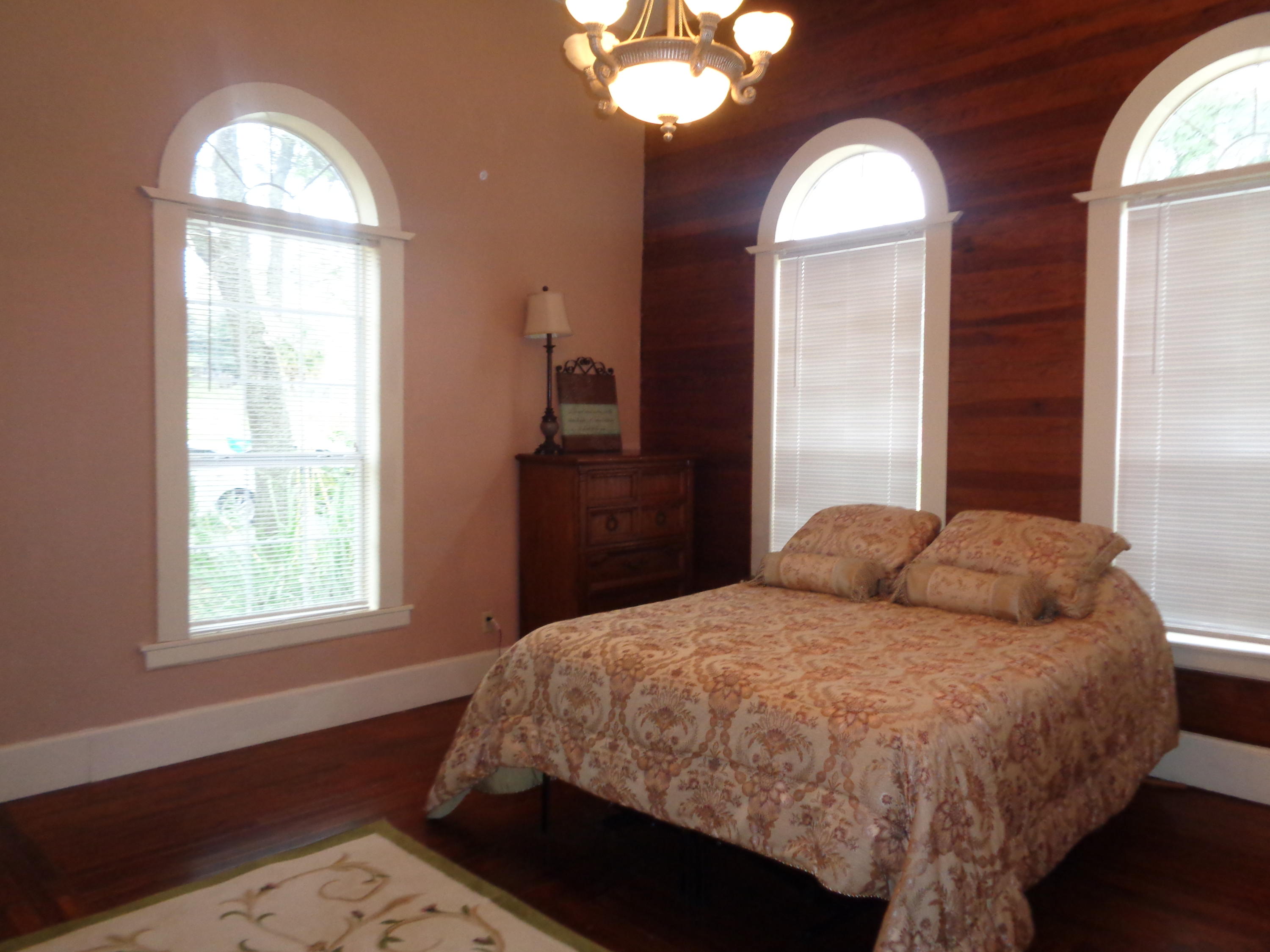 LOTS 17 & 18 BLK 18 HUGHES - Residential