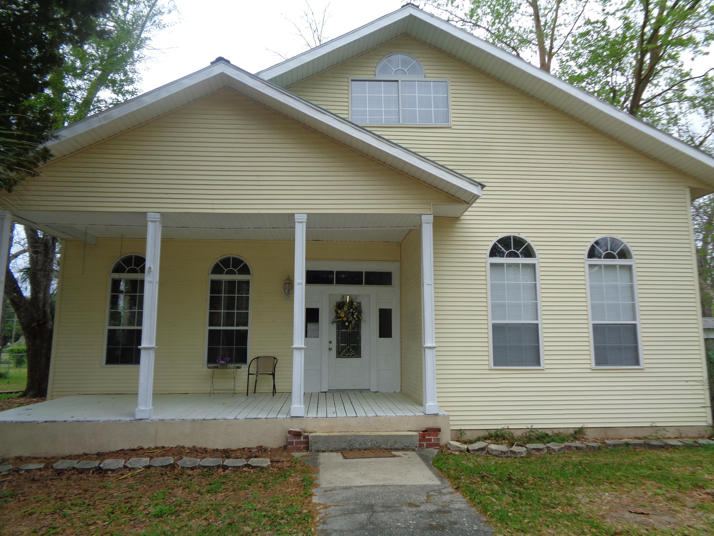 LOTS 17 & 18 BLK 18 HUGHES - Residential