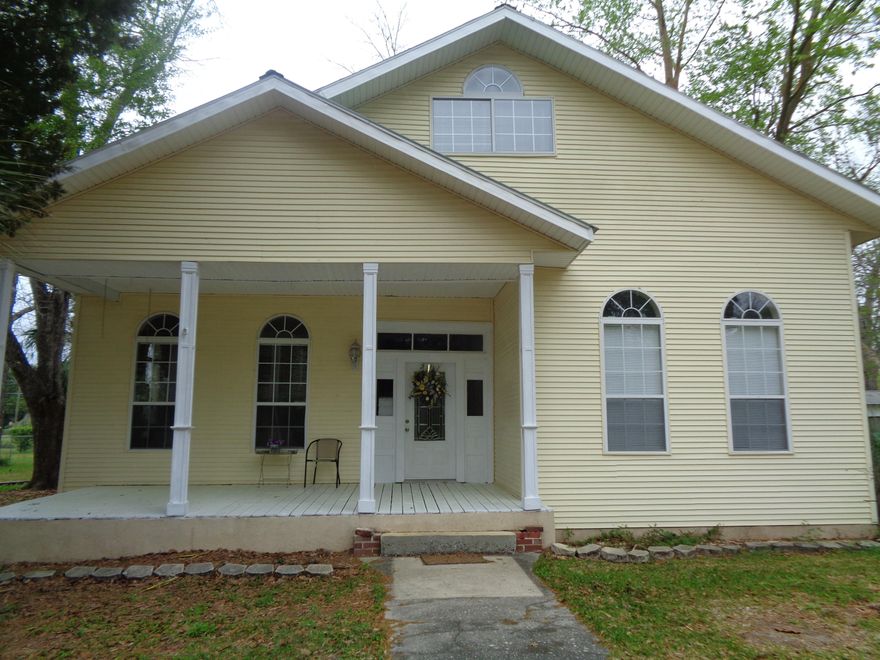 REMODELED HISTORIC BEAUTY IN FLORALA JUST BLOCKS OFF LAKE JACKSON. HOME HAS BEEN UPGRADES AND IS REMARKABLE INSIDE WITH ALL THE HISTORIC CHARM REMAINING. HOME IS GRAND AND OF ENORMOUS SIZE INSIDE INCLUDING 2 DOWN STAIR LIVING ROOMS AS WELL AS A UPSTAIRS LIVING ROOM. HOME HAS A LARGE OPEN KITCHEN THAT CONNECTS TO A FORMAL DINING AS WELL AS LIVING ROOM AND IS PERFECT FOR FAMILY ENJOYMENT. THE HOME HAS TALL 12 FT CEILINGS AS WELL AS A GRAND STAIR CASE TO THE UPSTAIRS. ALL ORIGINAL FIREPLACES REMAIN INTACT TO INCLUDE ONE IN THE MASTER BATH - GREAT FOR RELAXING. LOCATED JUST MINUTES TO SCHOOL.