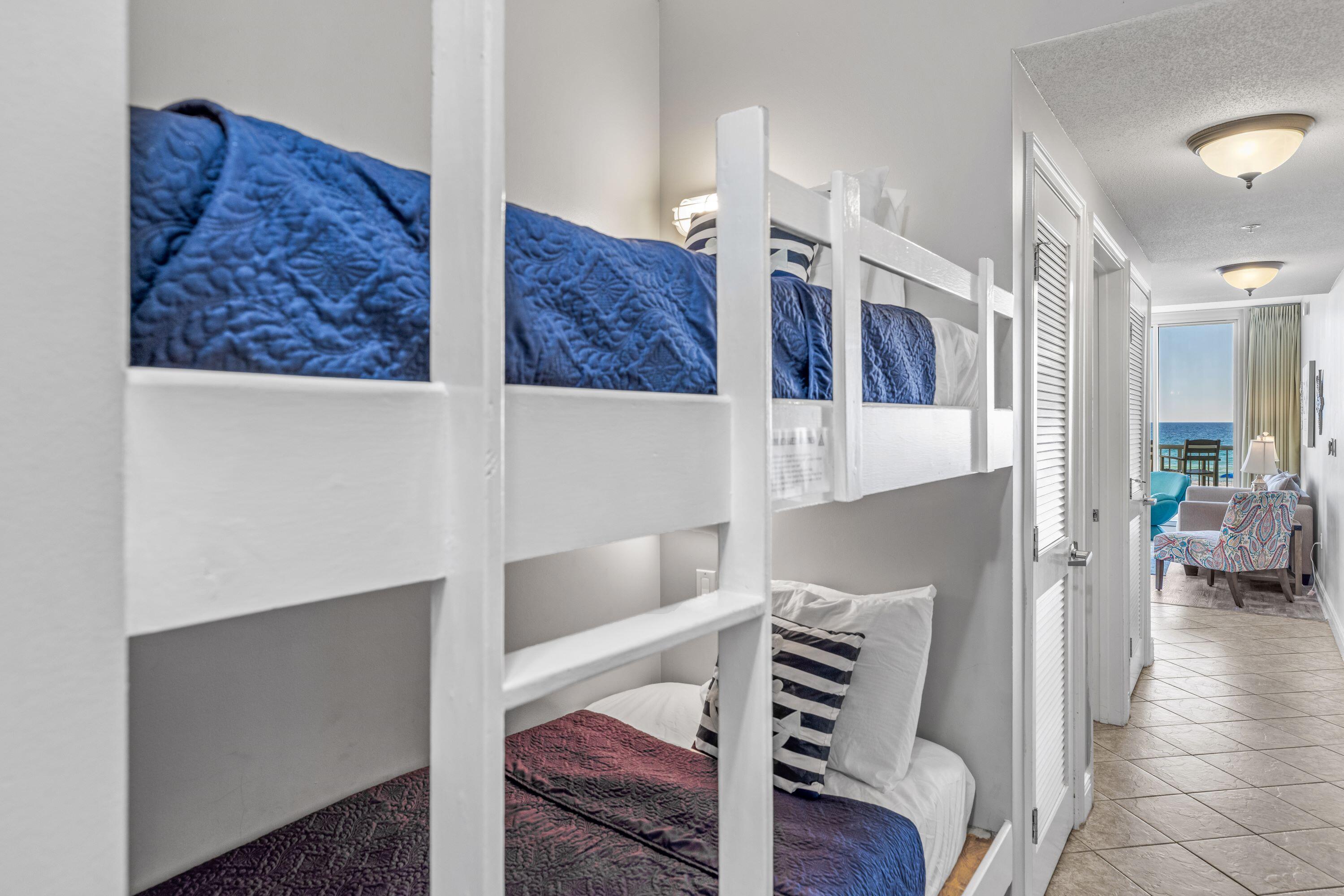 WATERS EDGE - Residential