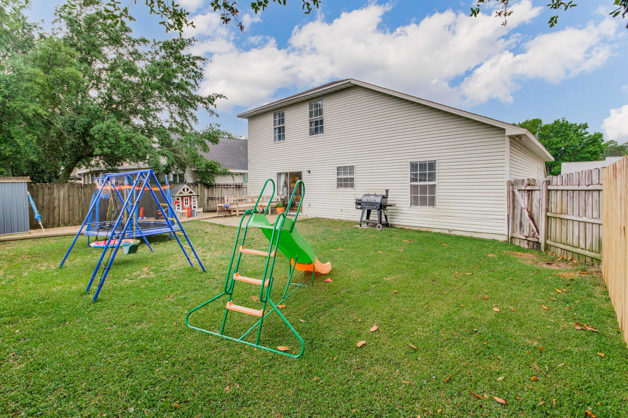 IVALEA GARDENS - Residential