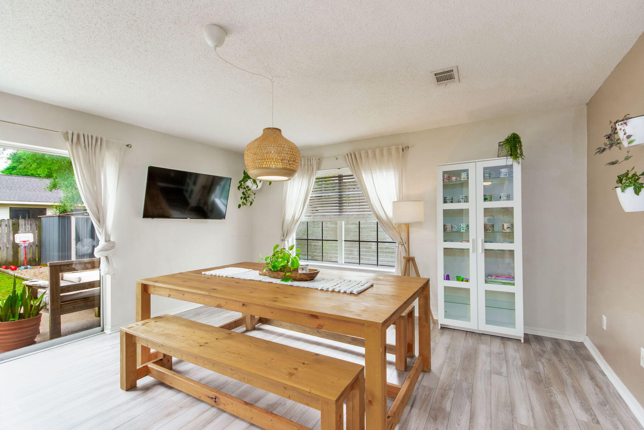 IVALEA GARDENS - Residential