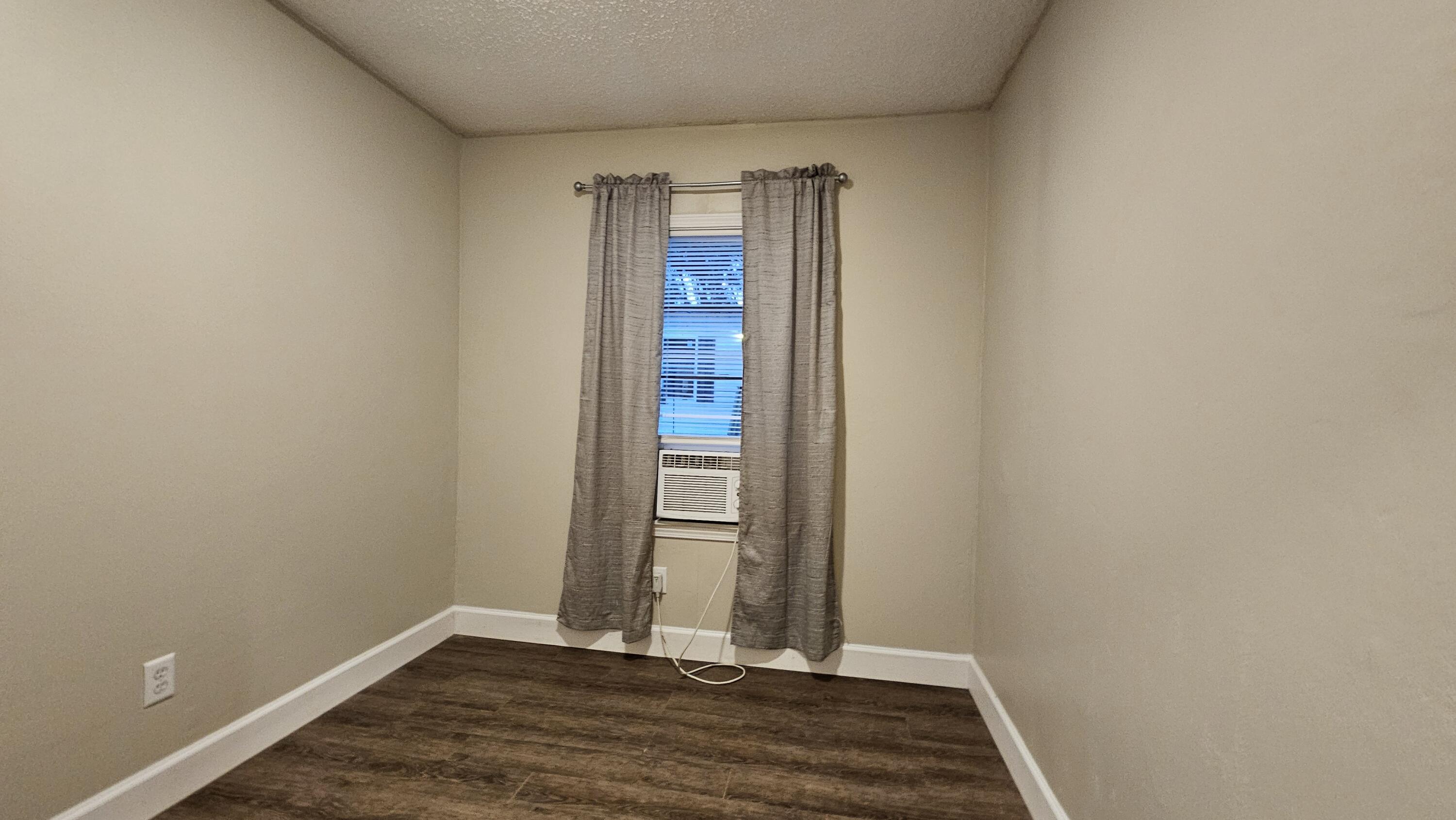 Cedar Mobile Home Park - Residential Lease