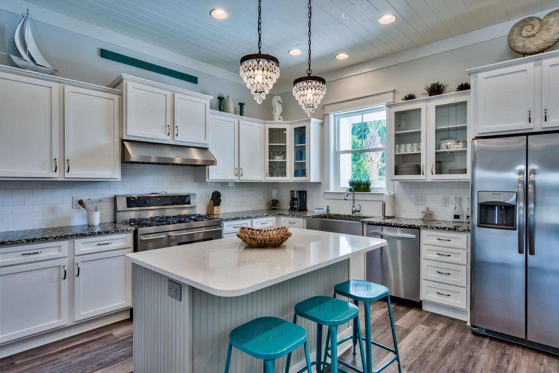 CRYSTAL BEACH - Residential