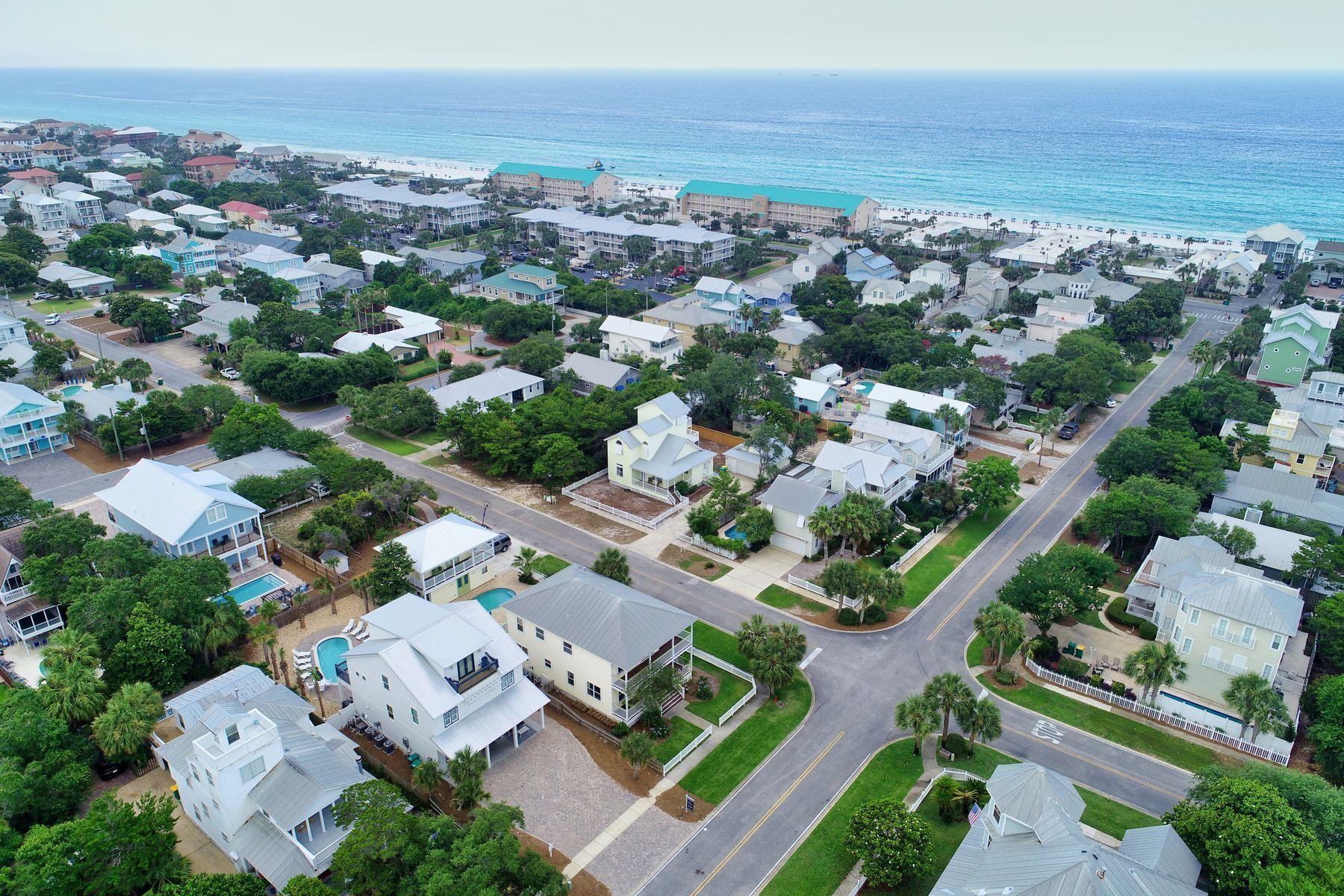 CRYSTAL BEACH - Residential