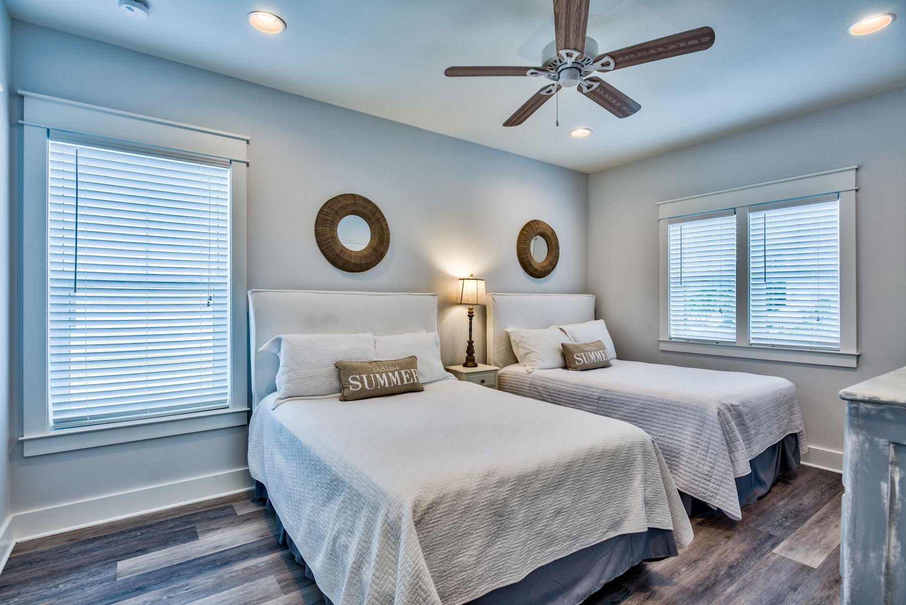 CRYSTAL BEACH - Residential