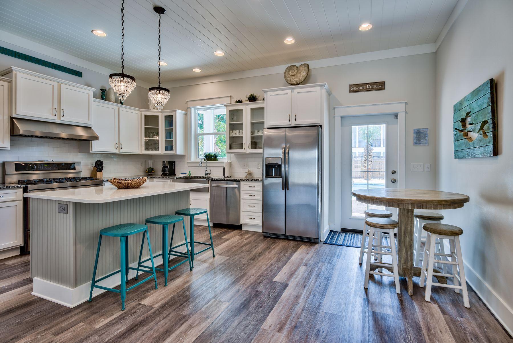 CRYSTAL BEACH - Residential