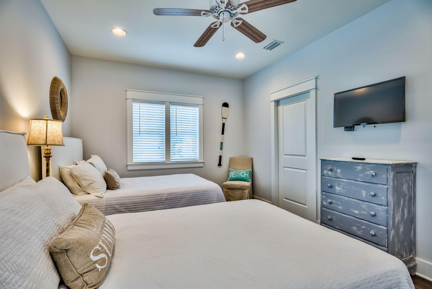 CRYSTAL BEACH - Residential