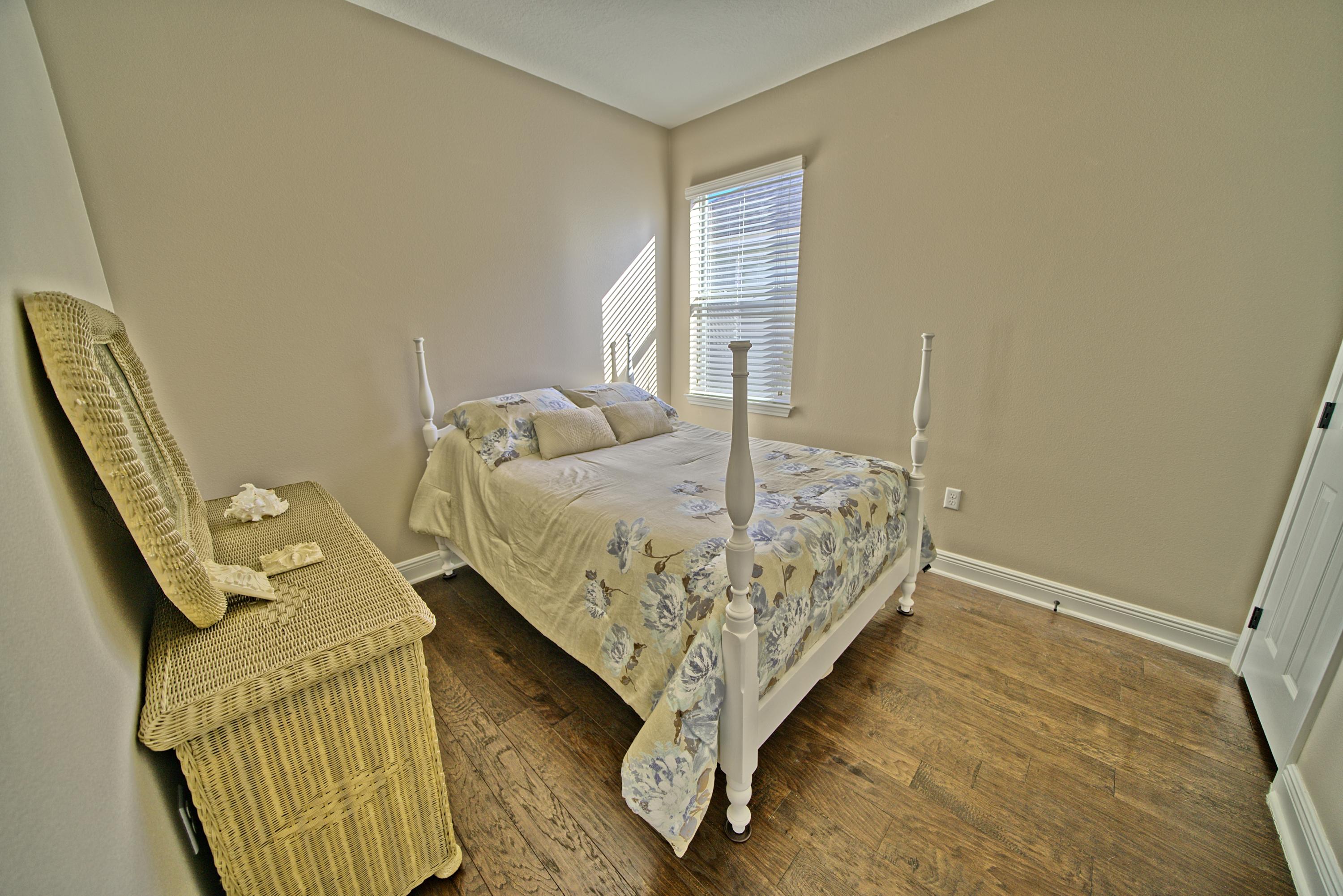 SANTA ROSA GOLF VILLAS - Residential