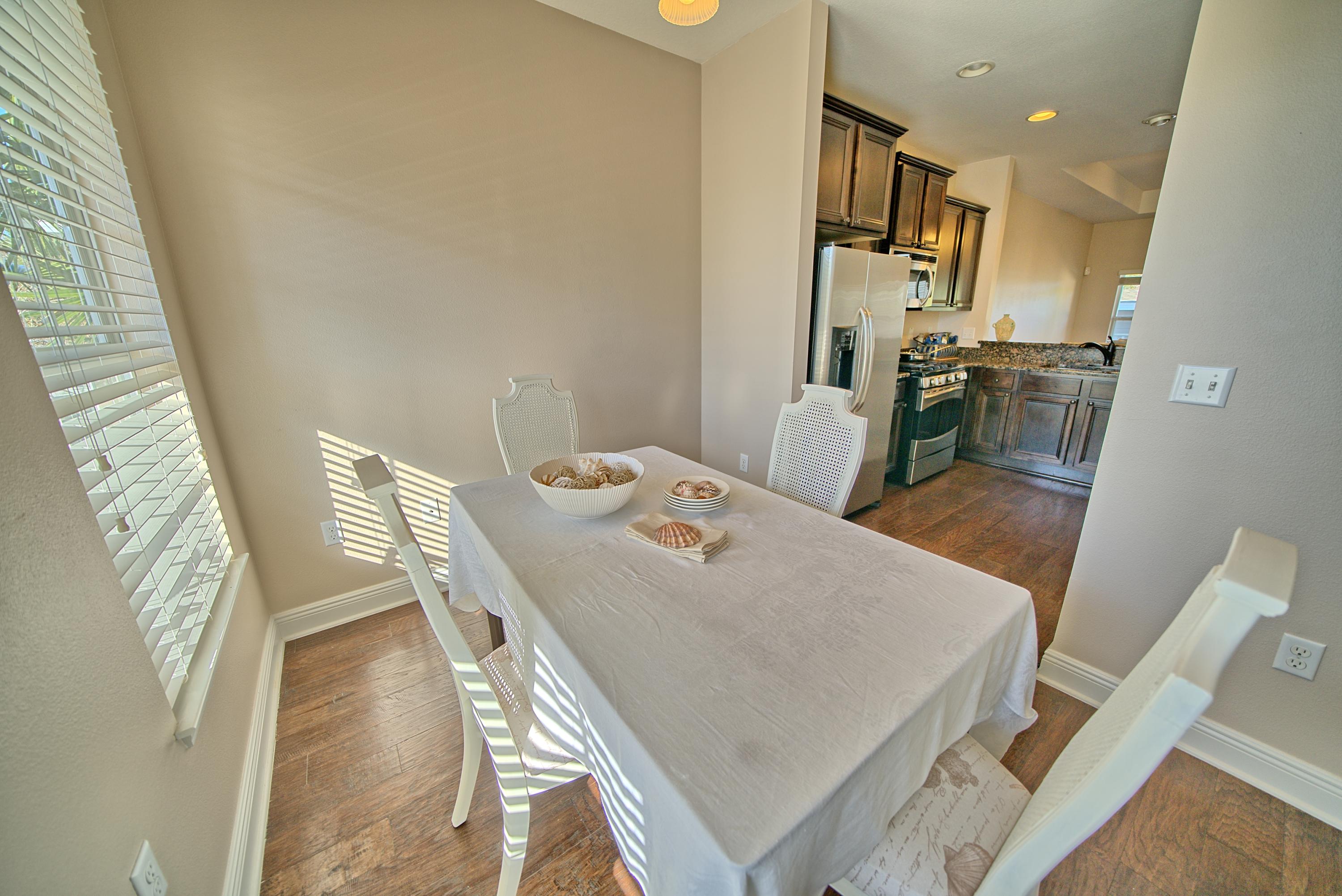 SANTA ROSA GOLF VILLAS - Residential