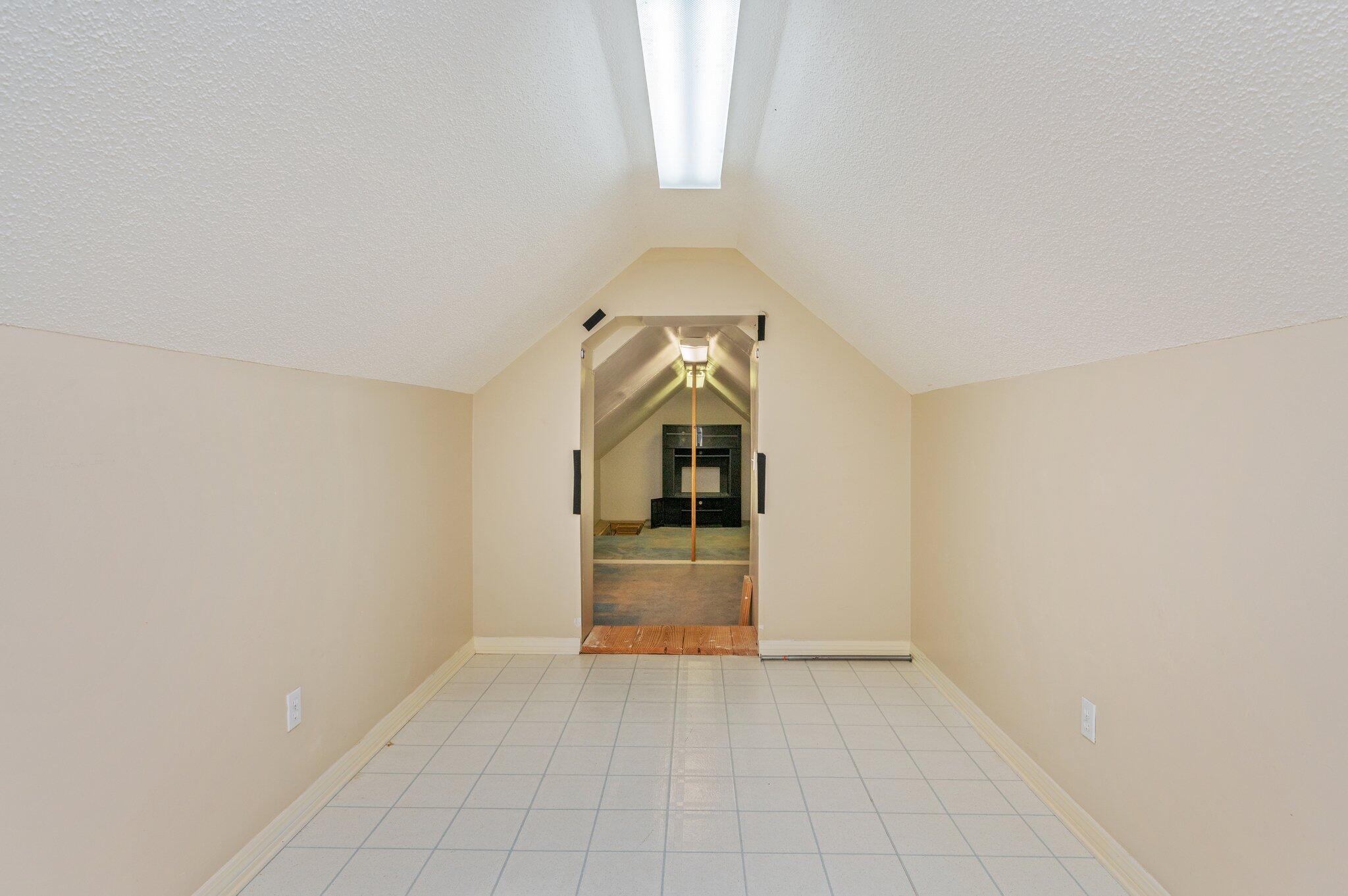 NONESUCH WAY - Residential