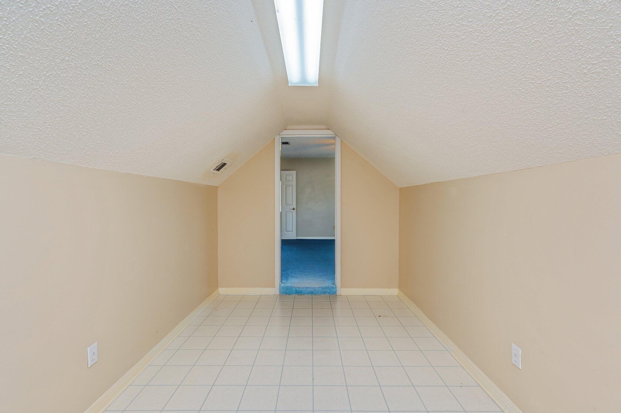 NONESUCH WAY - Residential