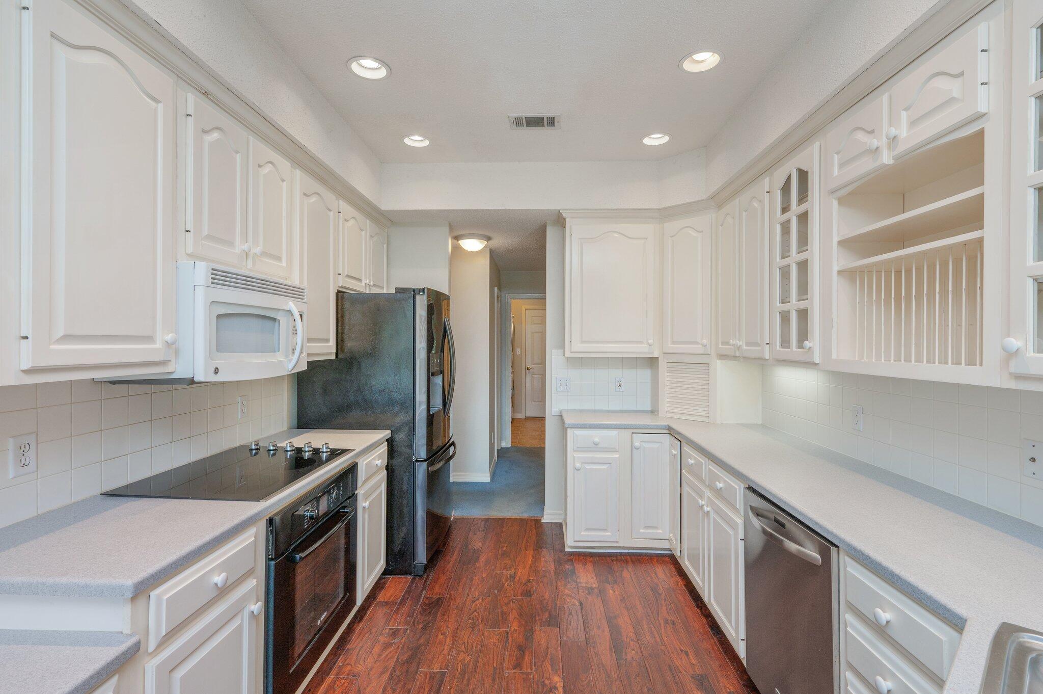 NONESUCH WAY - Residential