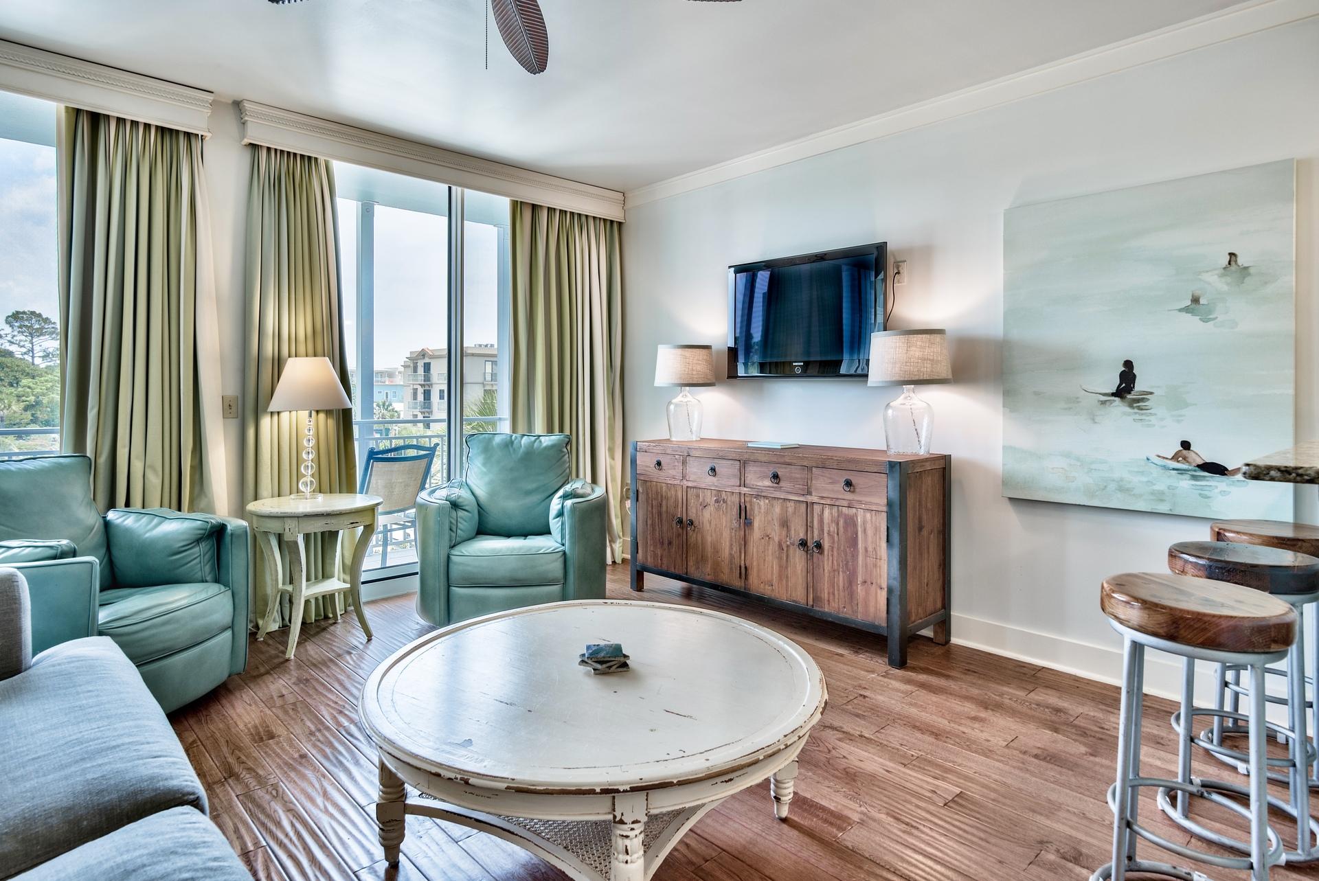 SIX PALMS - Residential