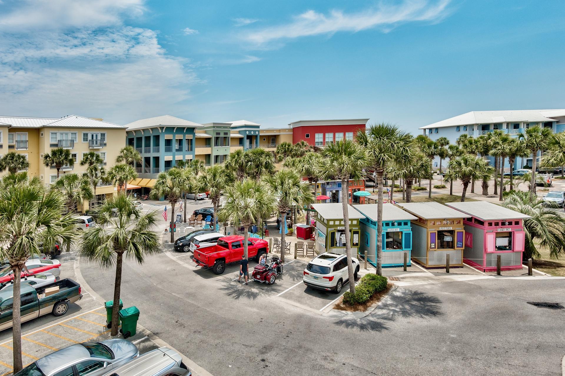 SIX PALMS - Residential