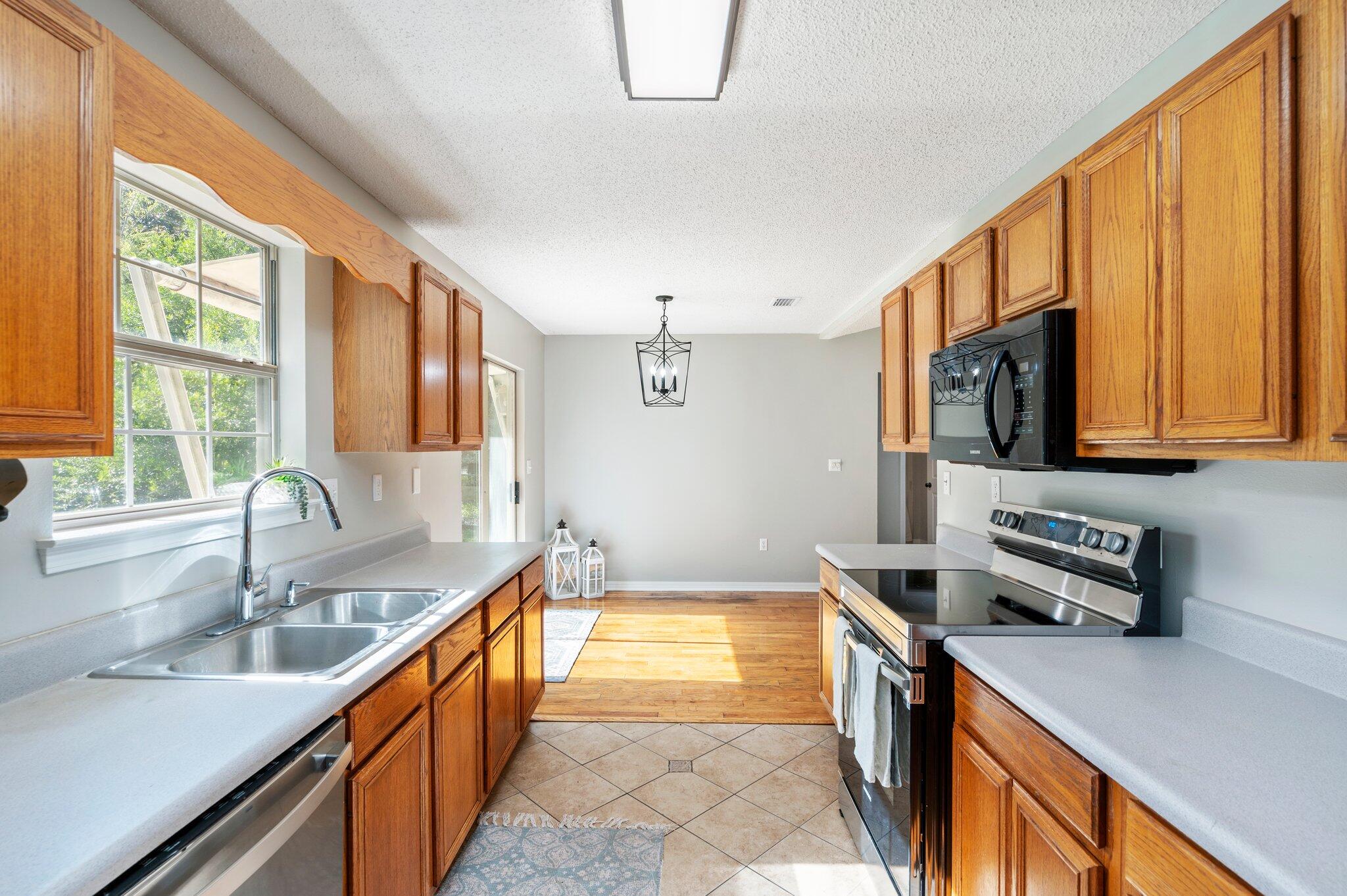ADAMS POWELL - Residential