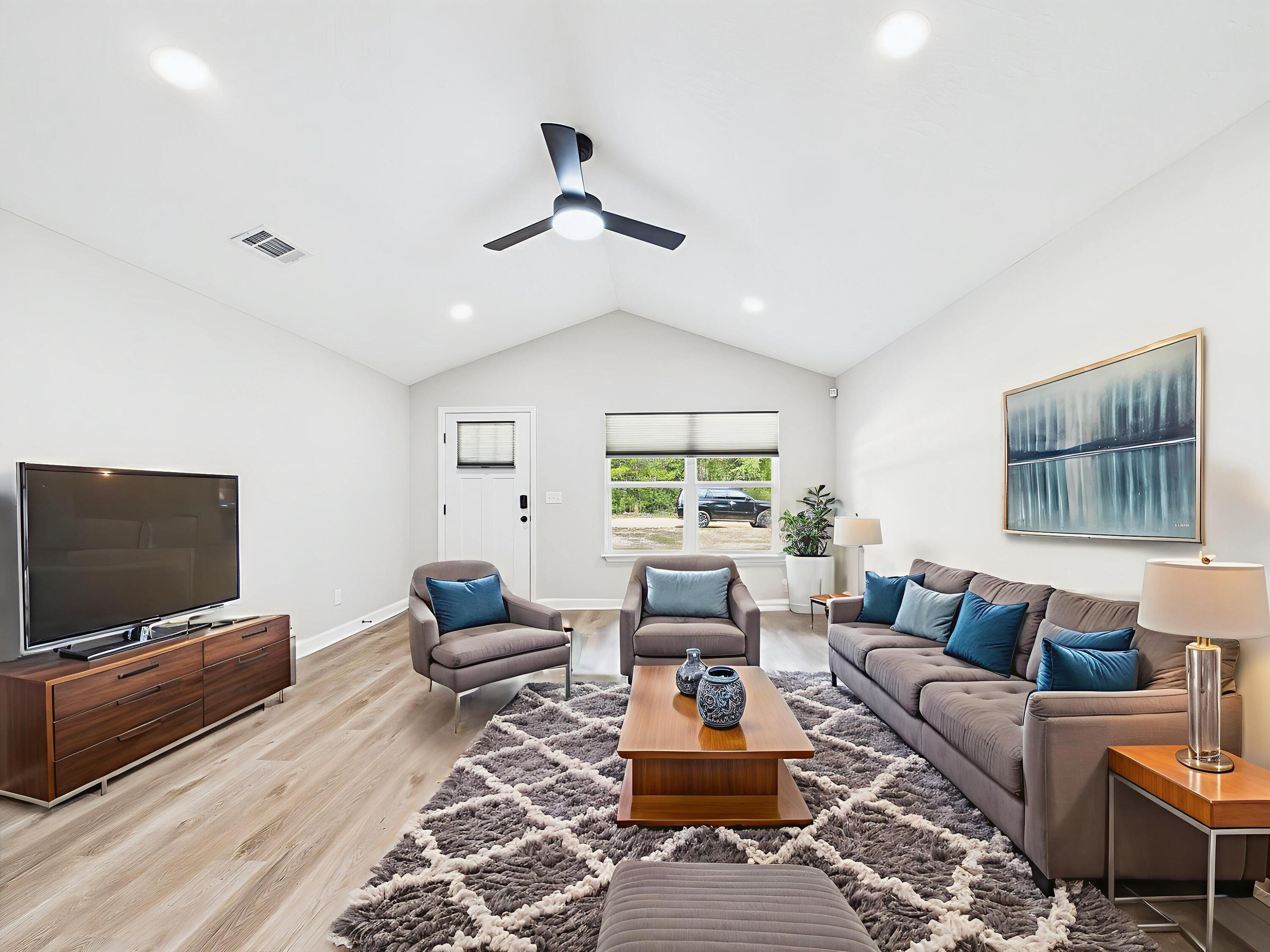 SOUTH HOLLEY GROVE - Residential