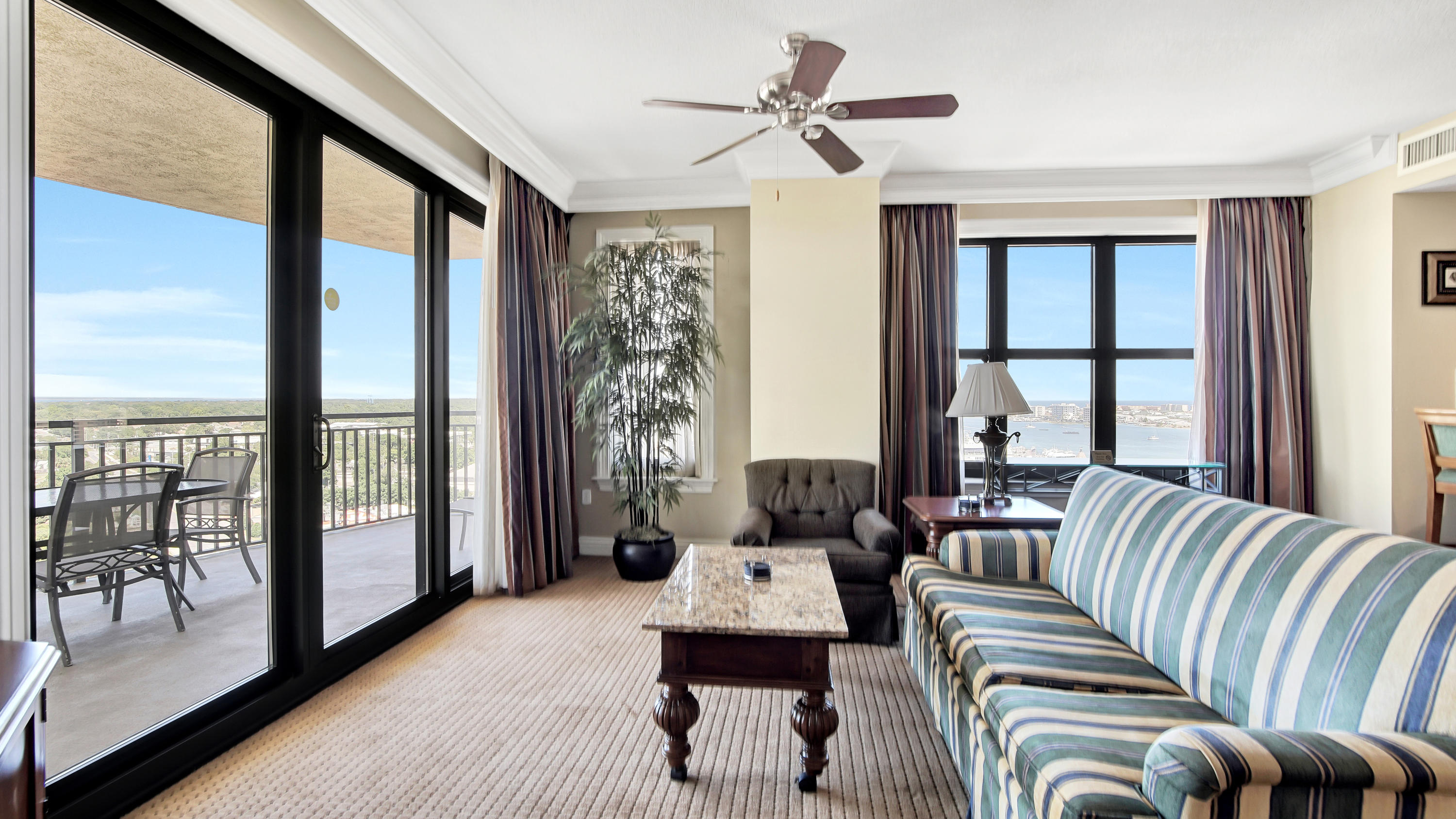 EMERALD GRANDE - Residential