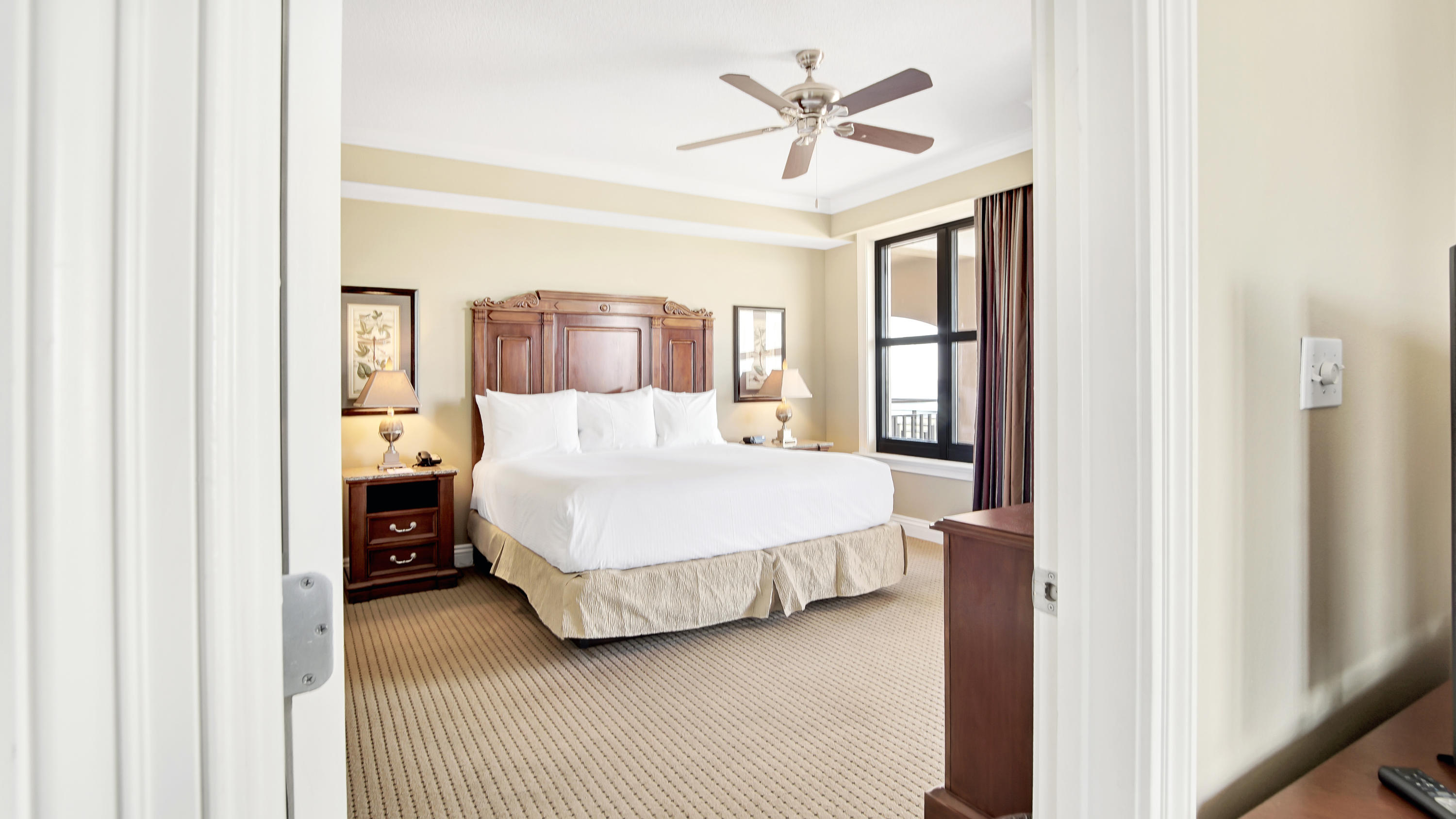 EMERALD GRANDE - Residential