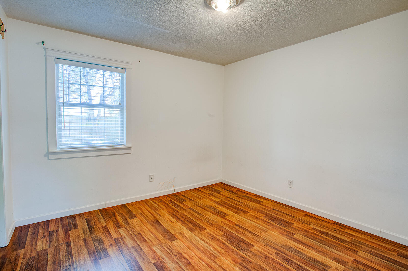 PINE MEADOWS 2ND ADDN - Residential
