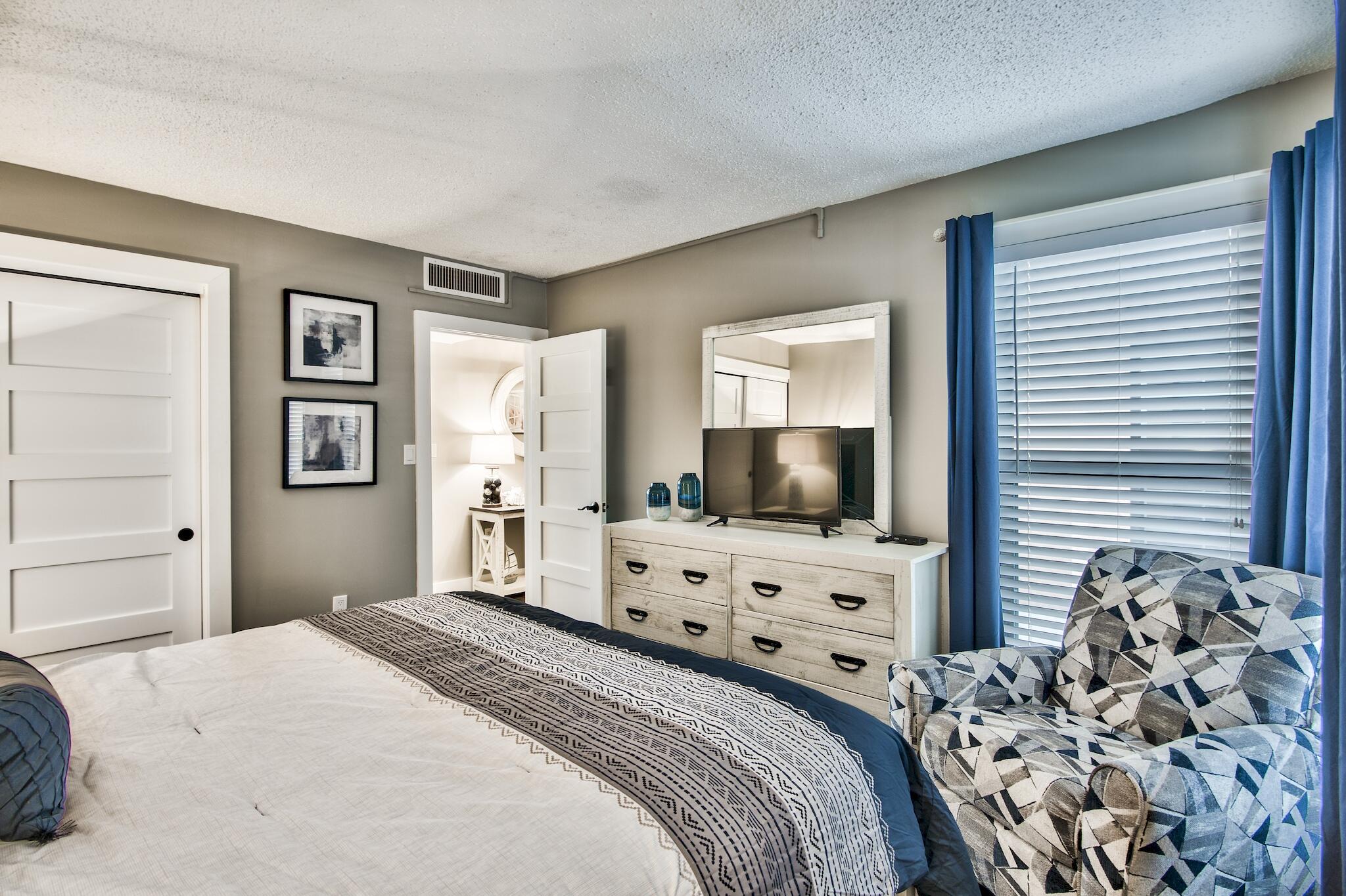 JETTY EAST CONDO - Residential